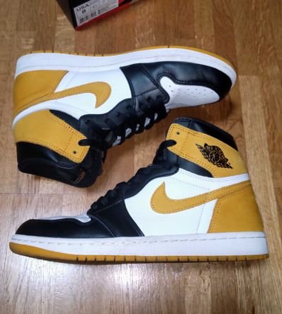 Nike Air Jordan 1 Retro High OG "Black Toe/Yellow Ochre"