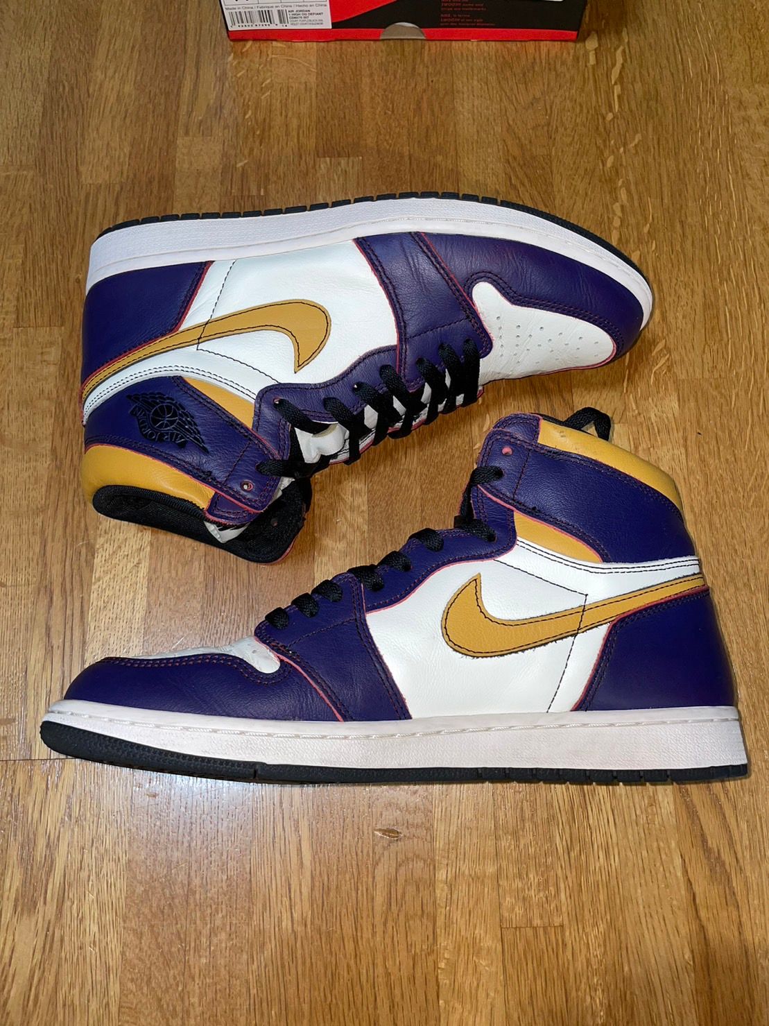 Nike SB × Air Jordan 1 Retro High "La To Chicago"  