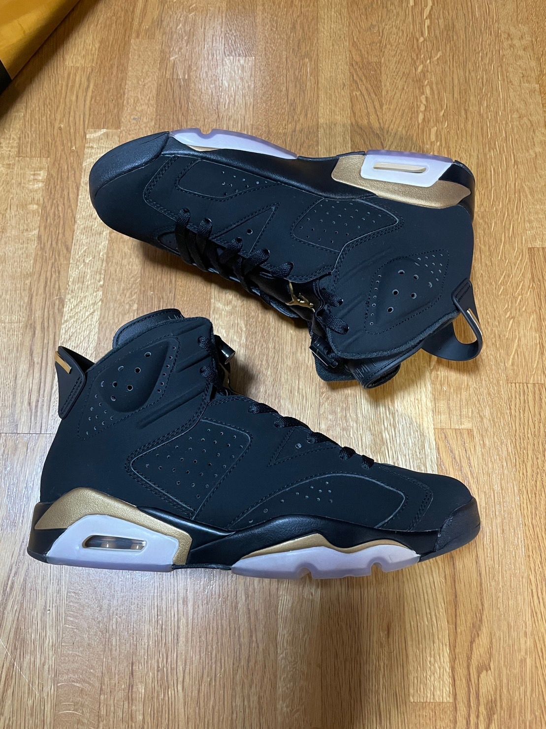 Nike Air Jordan 6 DMP "Black/Metallic Gold" (2020)  