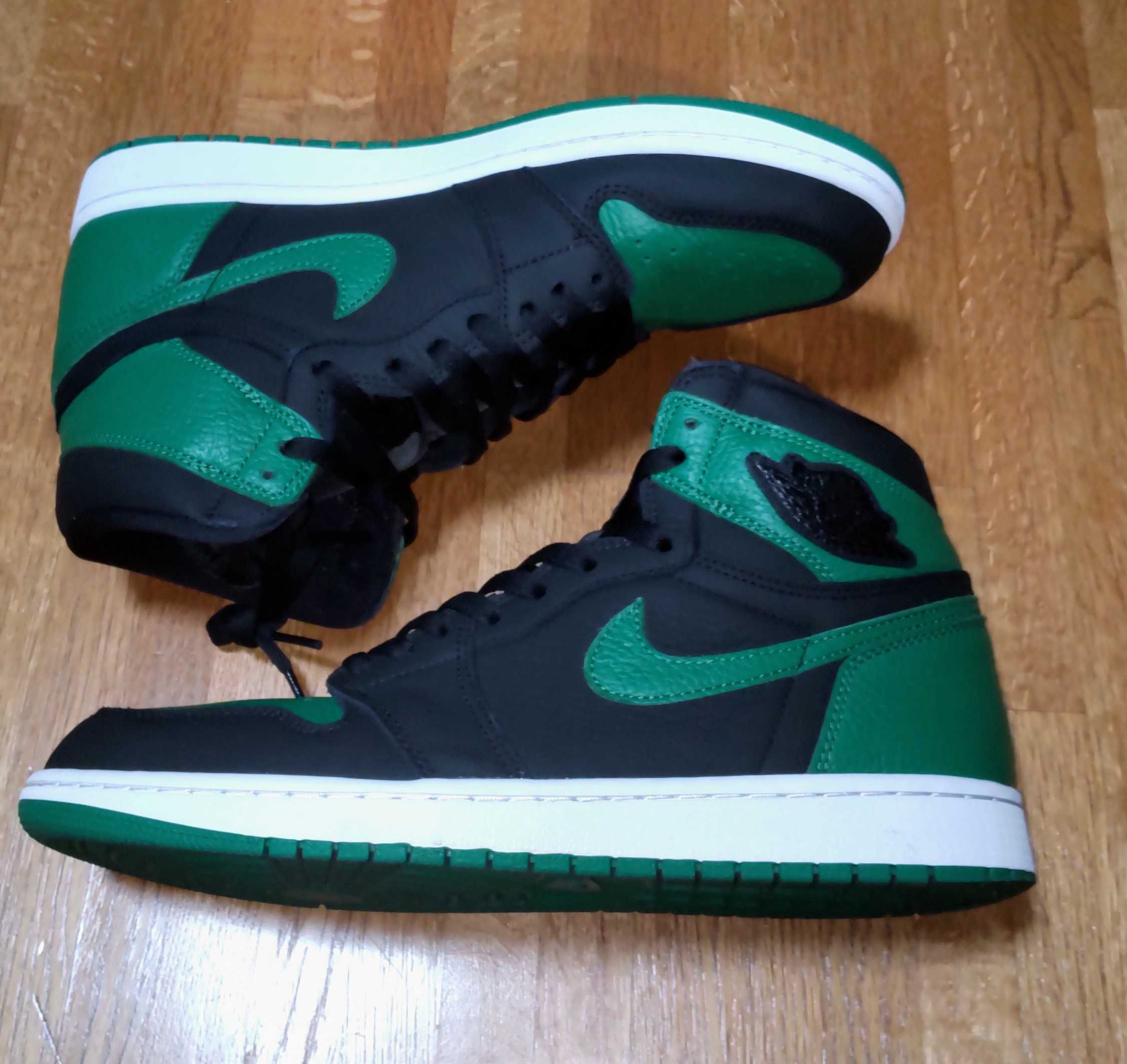 Nike Air Jordan 1 Retro High OG "Black/Pine Green" (2020)