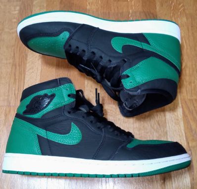 Nike Air Jordan 1 Retro High OG "Black/Pine Green" (2020)
