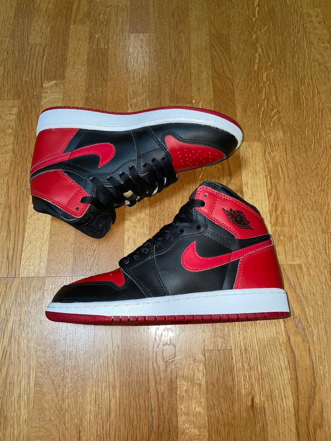 Nike GS Air Jordan 1 Retro High BRED 2016 "BANNED"
