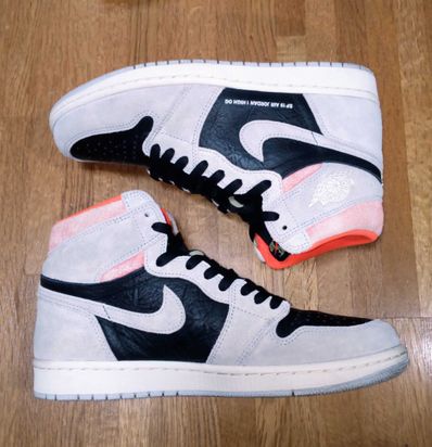 Nike Air Jordan 1 RETRO High OG "Hyper Crimson"