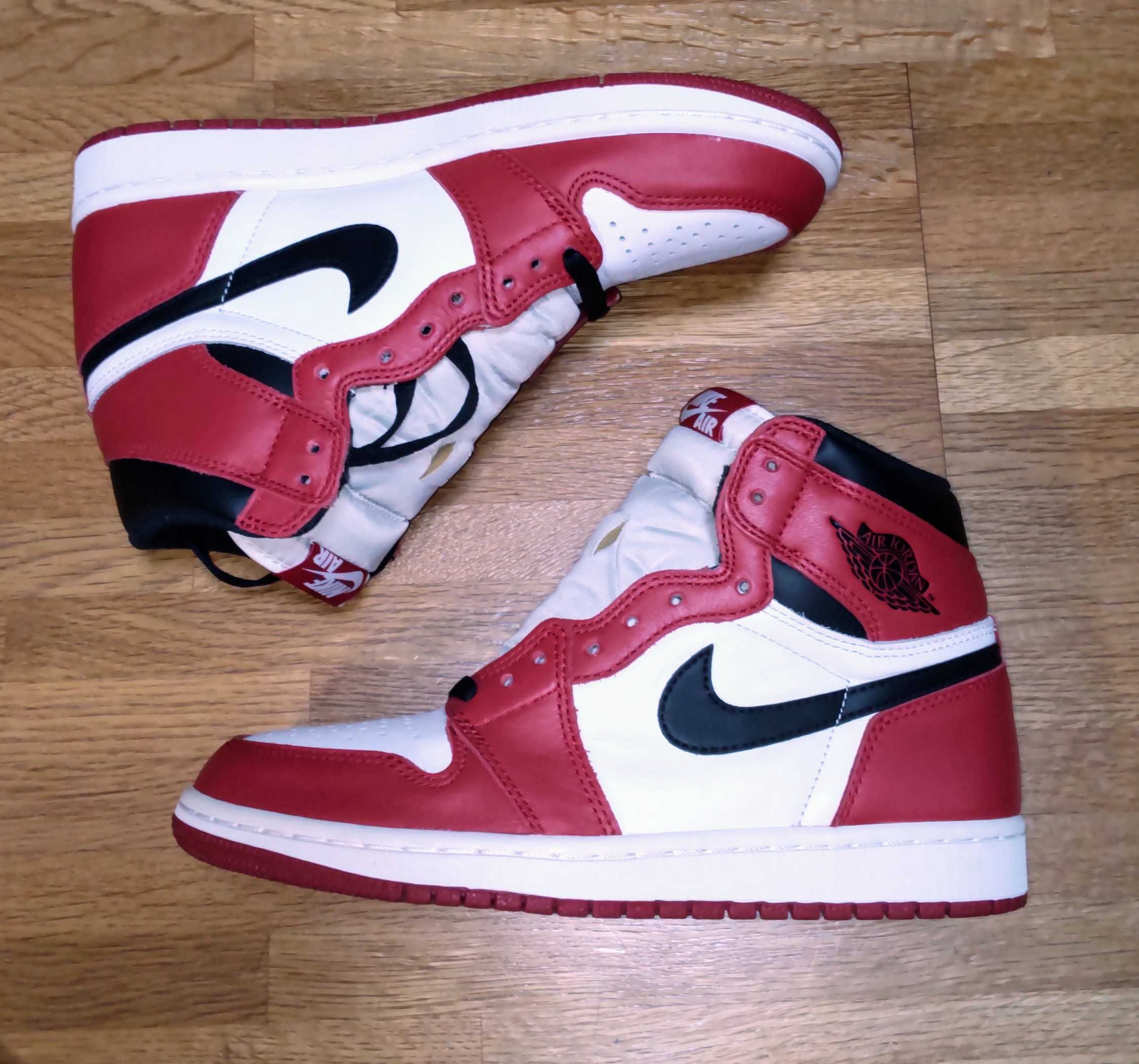 Nike Air Jordan 1 Retro High "Chicago" (2015)