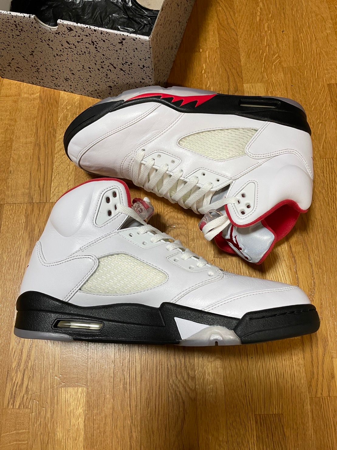 Nike Air Jordan 5 Retro "Fire Red" (2020)