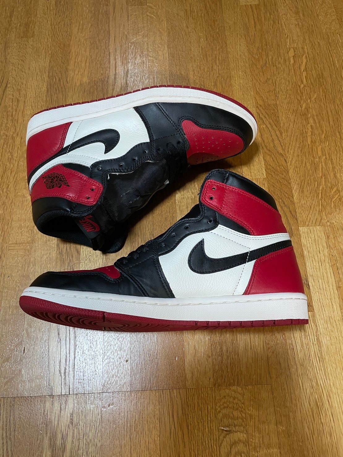 Nike Air Jordan 1 Retro High OG "Bred Toe"