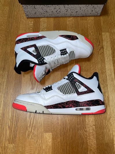 Nike Air Jordan 4 Retro "Flight Nostalgia"