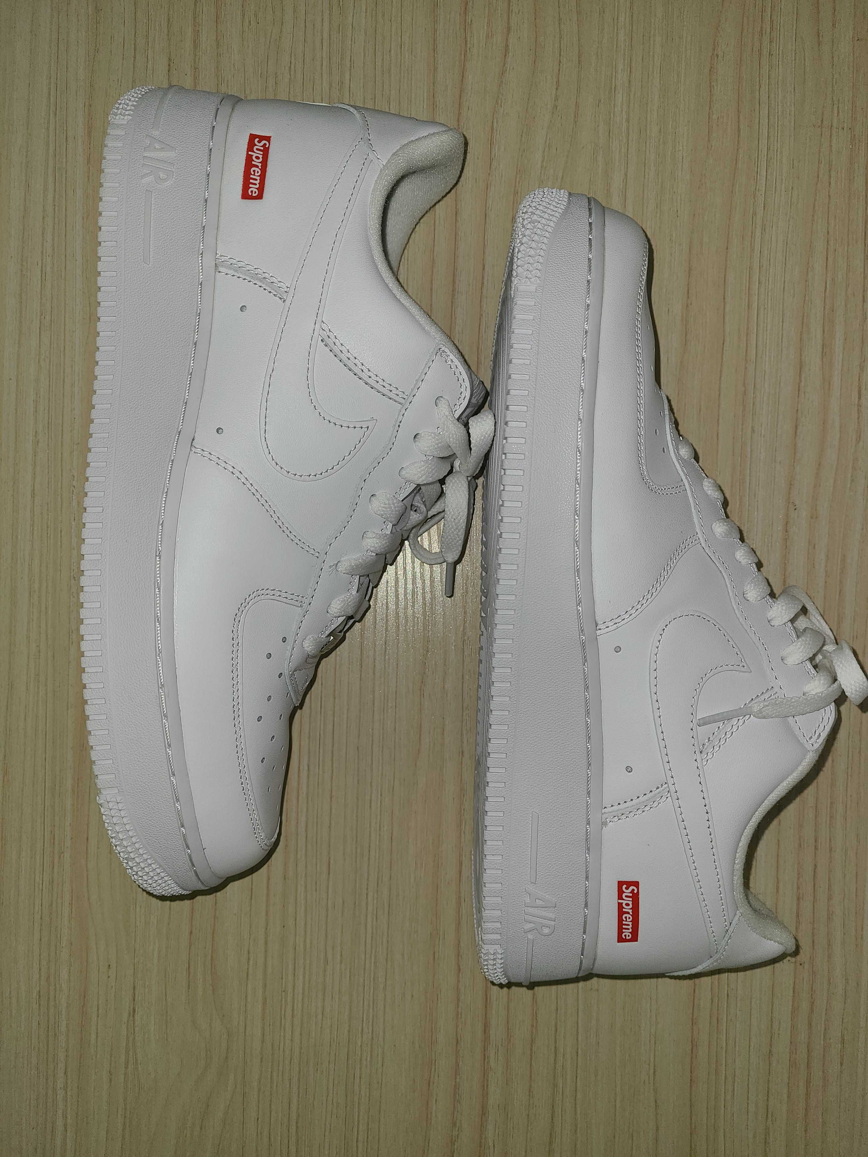 Supreme × Nike Air Force 1 Low "White"