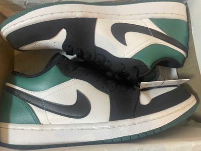 Nike Air Jordan 1 Low "White Black Mystic Green"