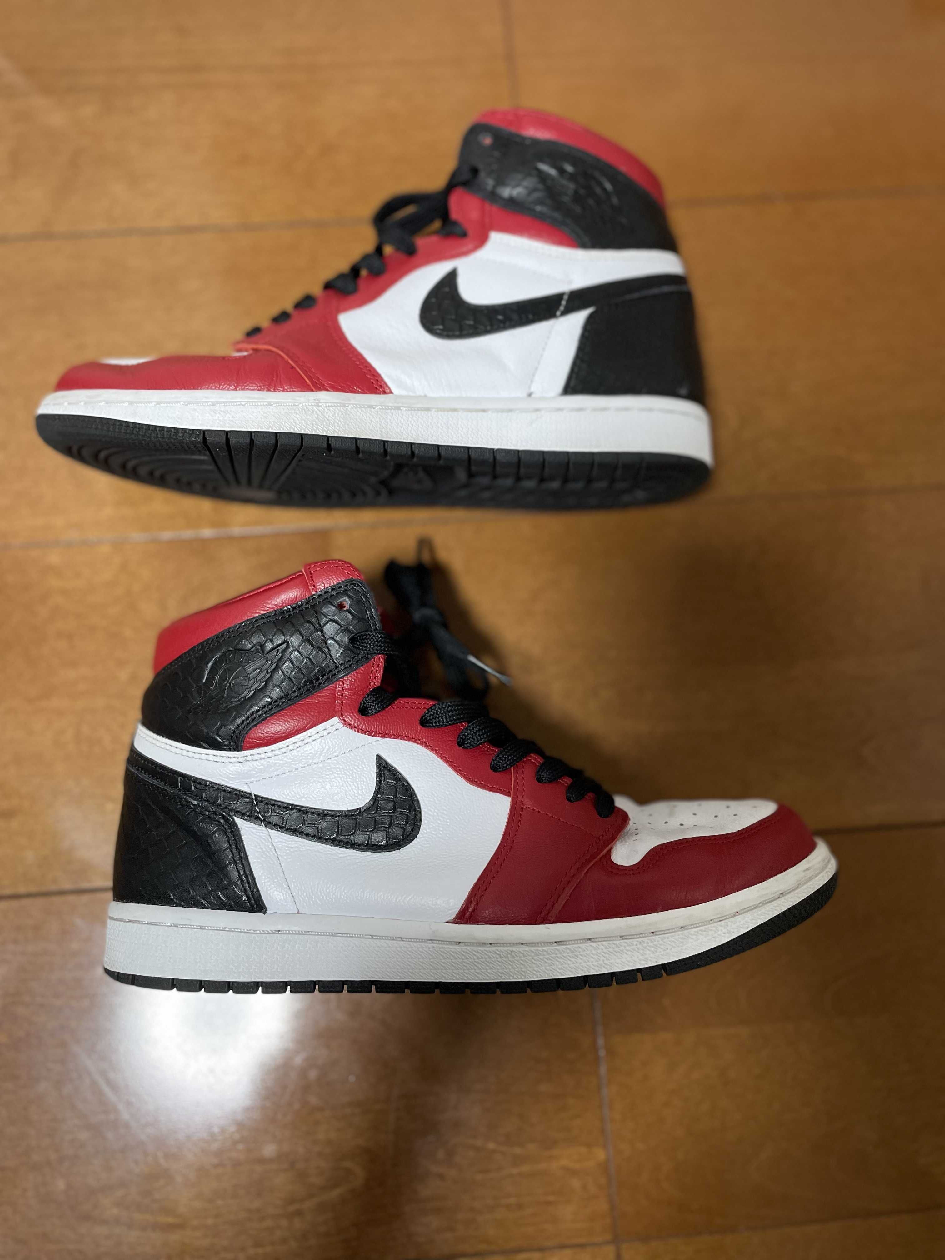 Nike Women's Air Jordan 1 High OG "Satin Red"