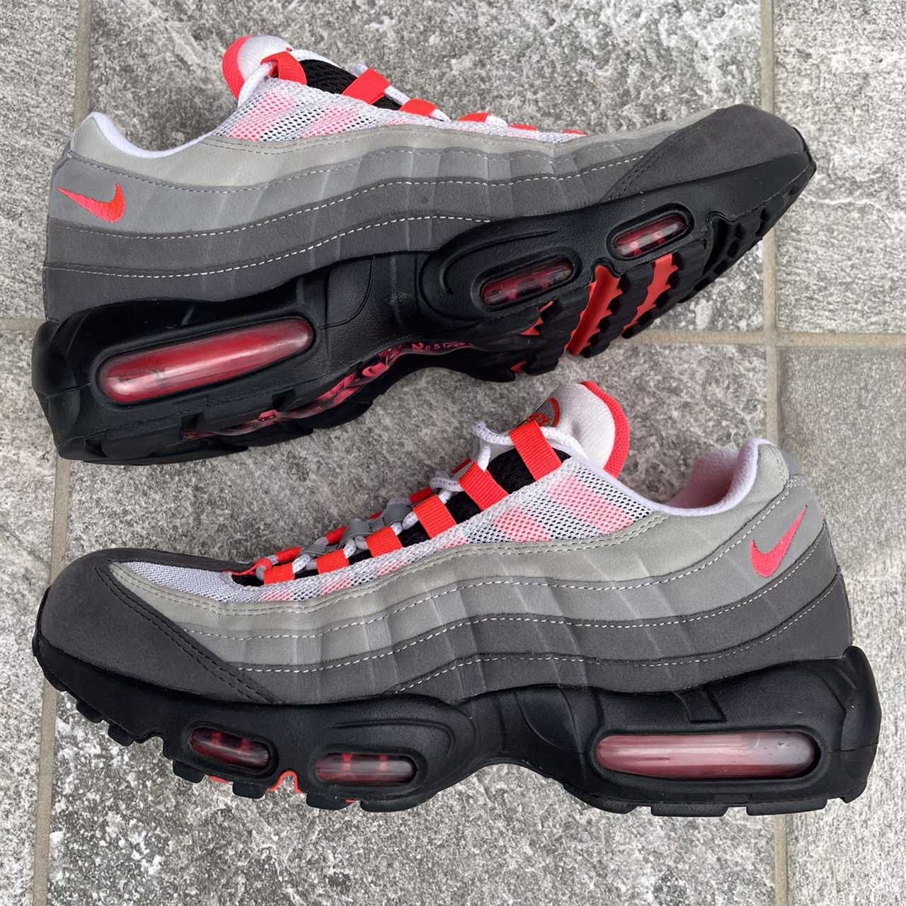 Nike Air Max 95 OG "White/Solar Red"