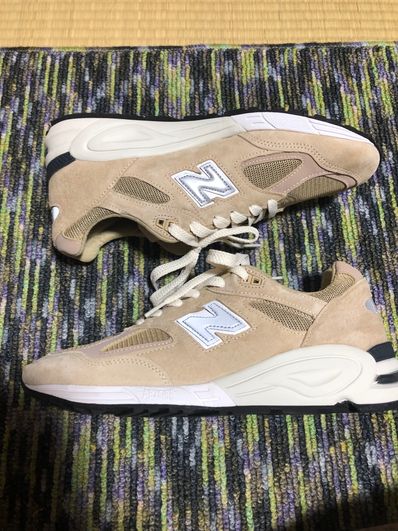 KITH × New Balance 990V2 "Tan"