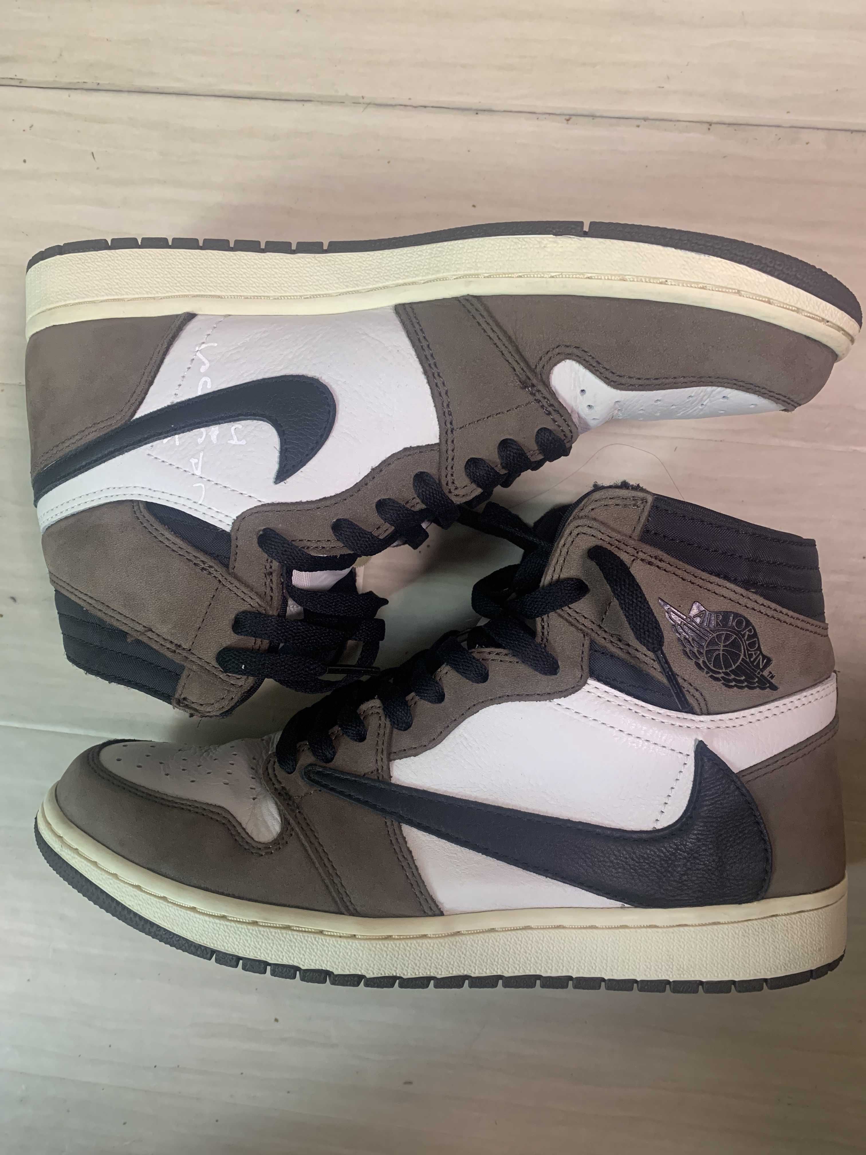 Travis Scott × Nike Air Jordan 1 Retro High OG TS SP "Sail/Dark Mocha"