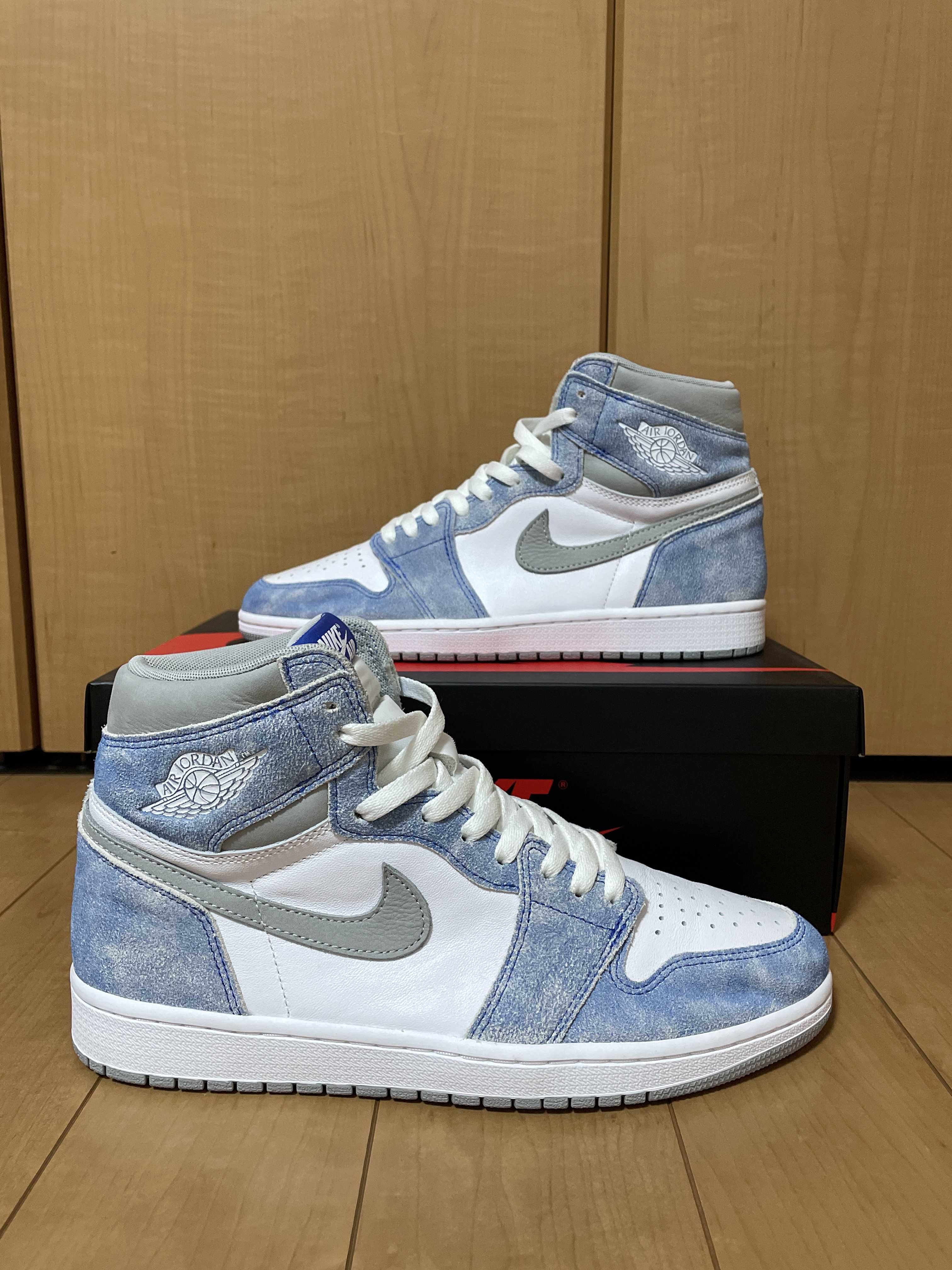 Nike Air Jordan 1 High OG "Hyper Royal"