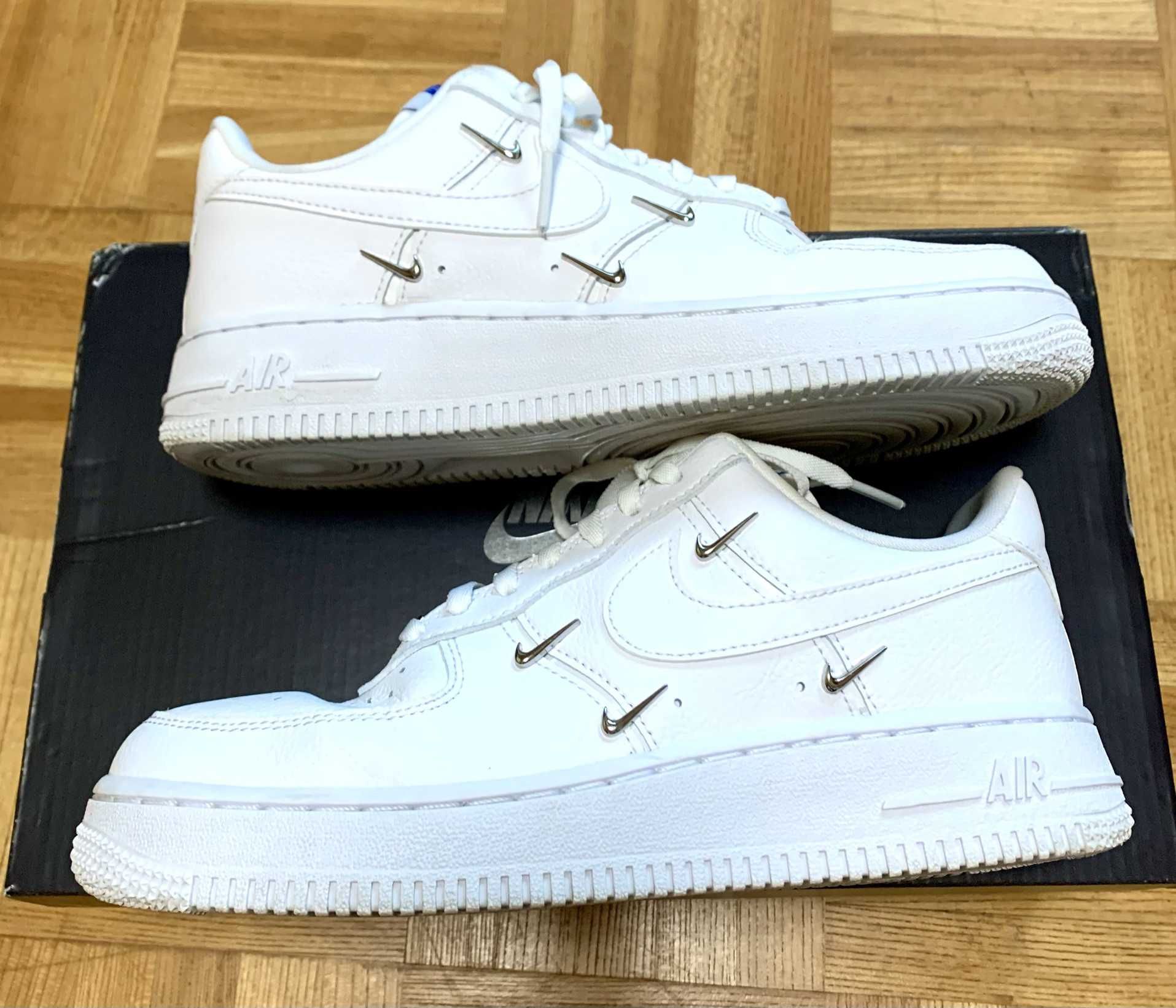 Nike Women's Air Force 1 Low ’07 LX "Sisterhood" CHROME LUEX
