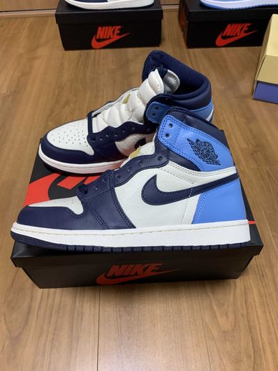 Nike Air Jordan 1 Retro High OG "Obsidian/University Blue"