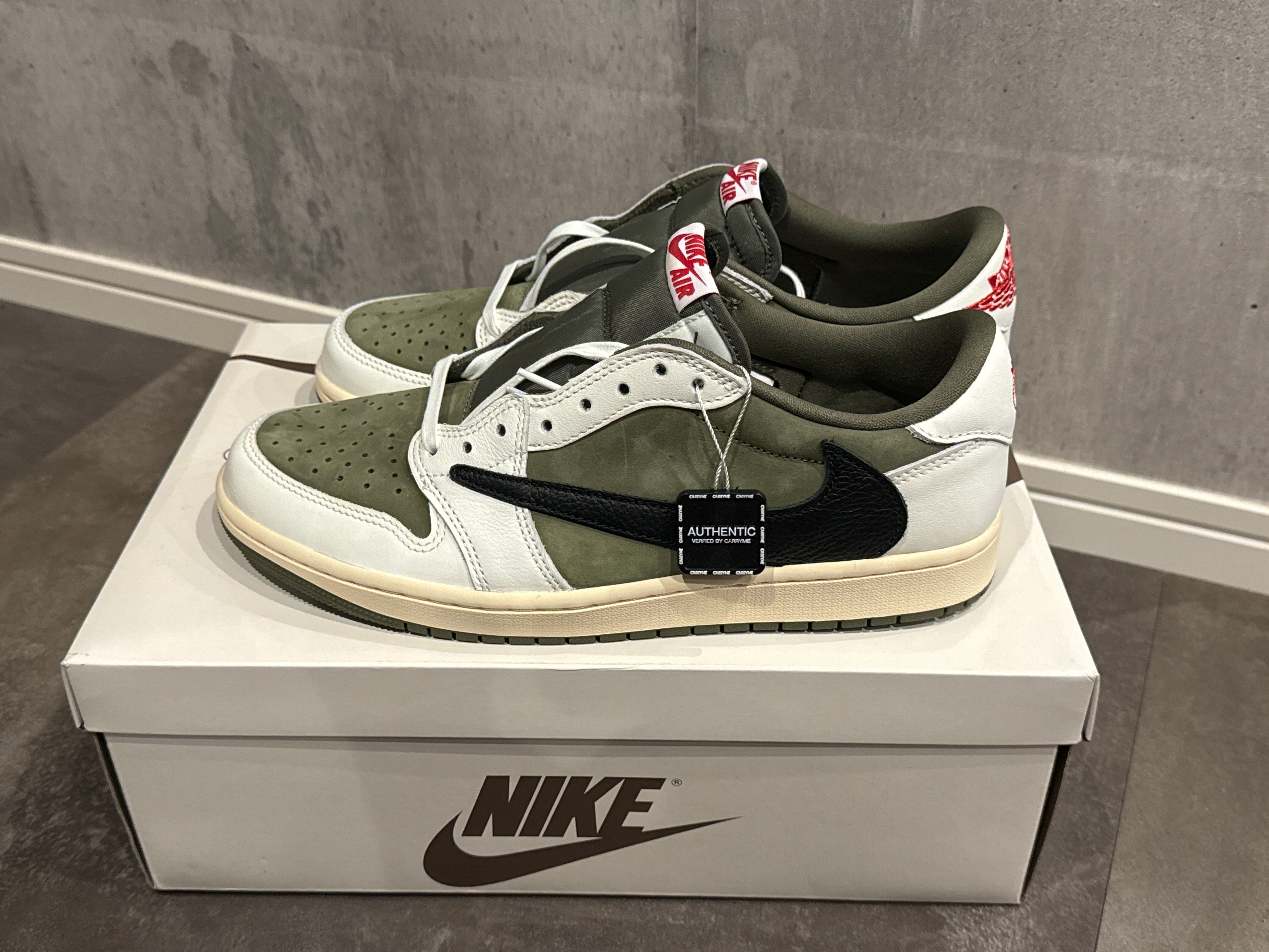 Travis Scott × Nike Air Jordan 1 Low OG SP "Reverse Olive"
