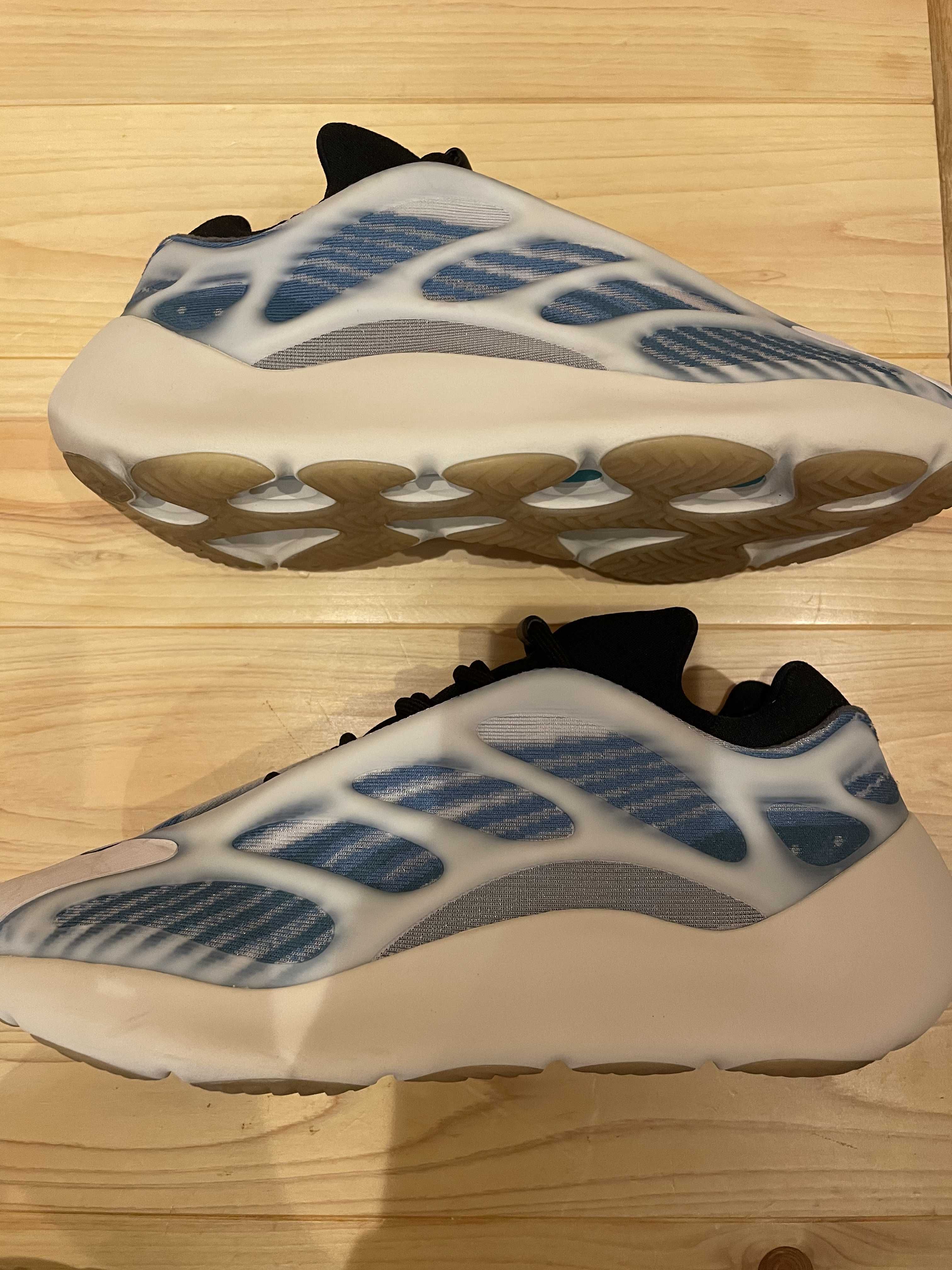 adidas YEEZY 700V3 "Kyanite"