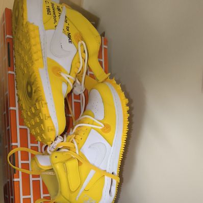 Off-White × Nike Air Force 1 Mid SP LTHR "White and Varsity Maize"