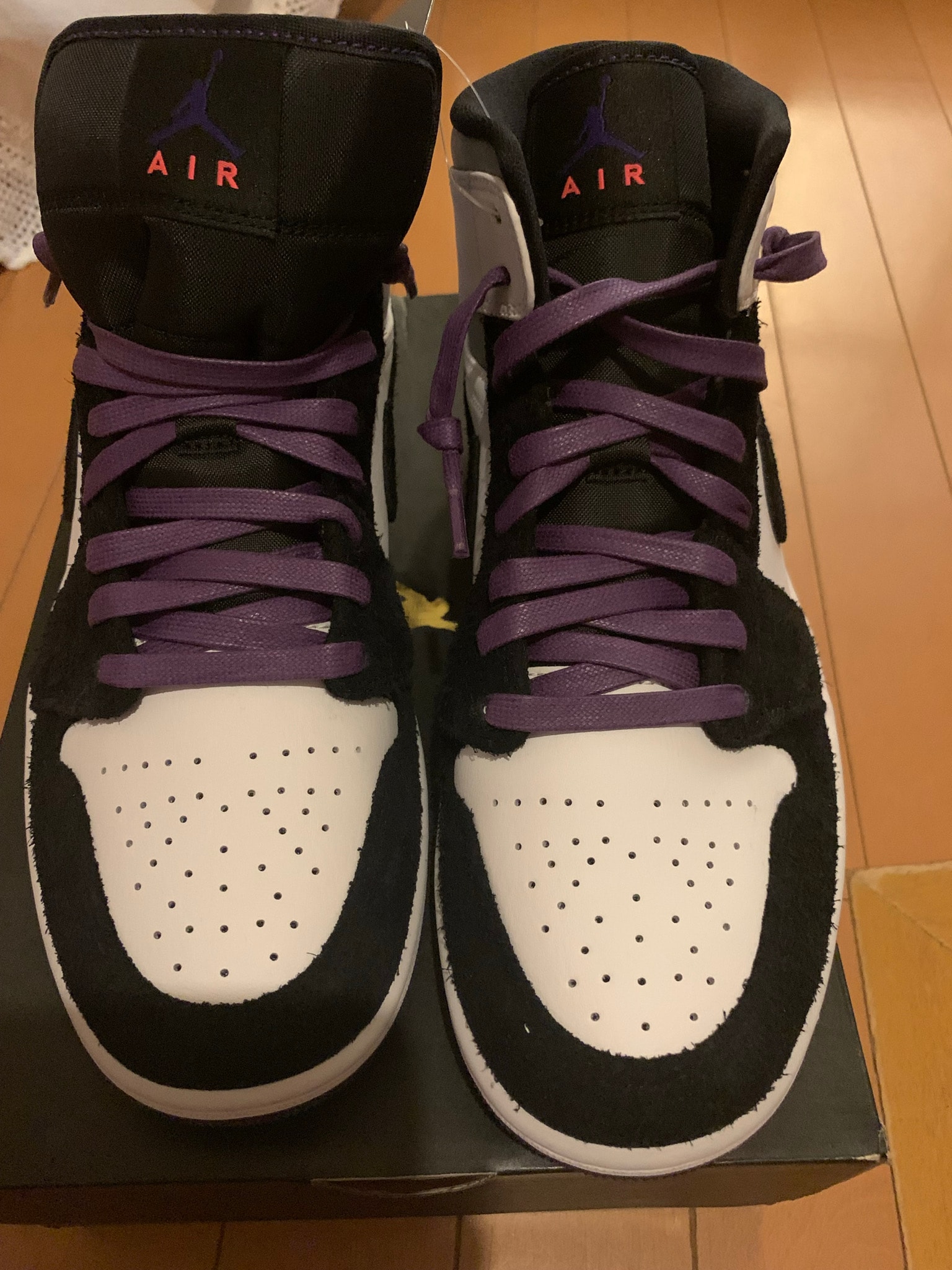 Nike Air Jordan 1 Mid "Purple"