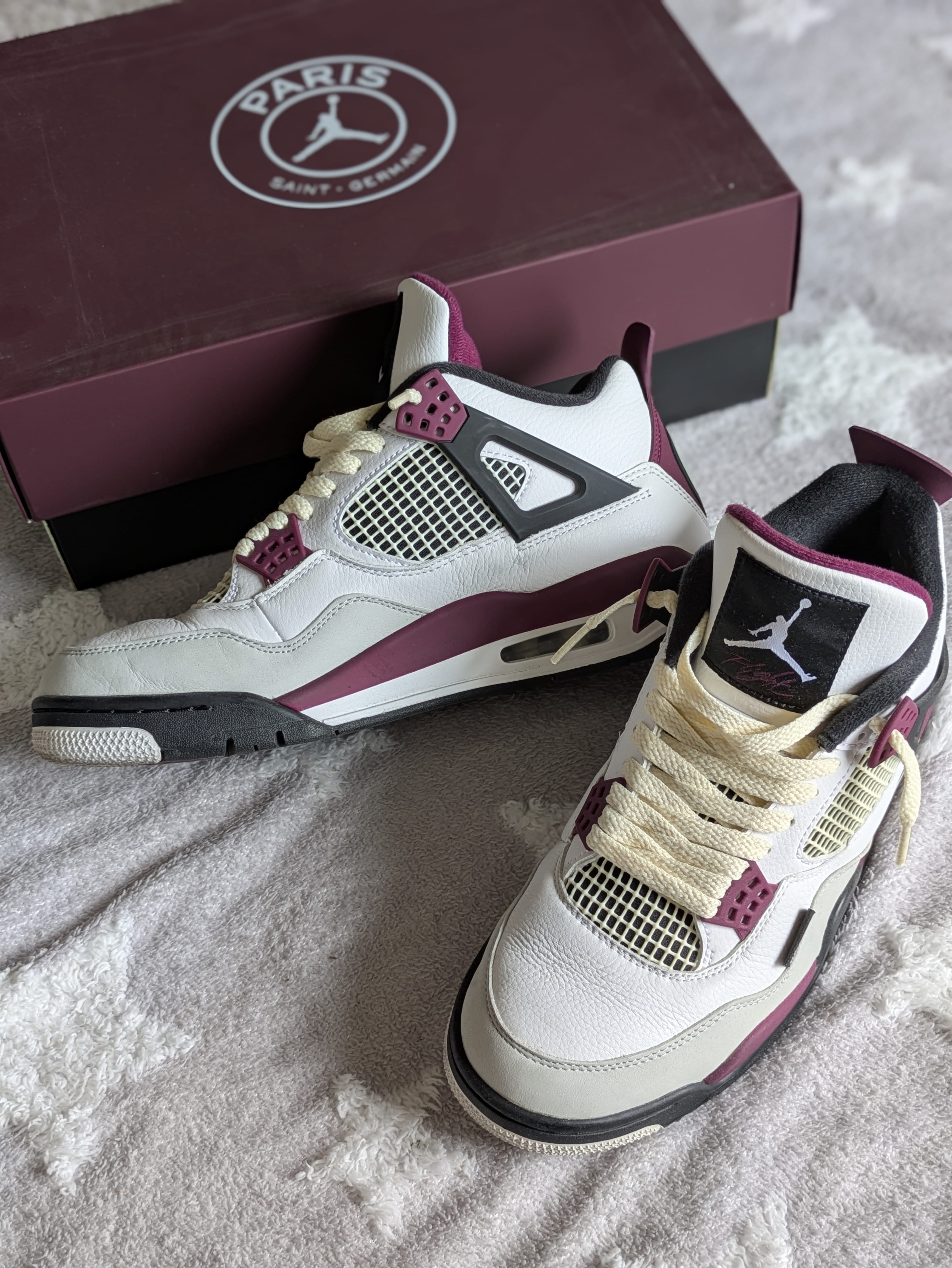 Paris Saint-Germain (PSG) × Nike Air Jordan 4 Retro "White/Black-Metallic Gold-Bordeaux"