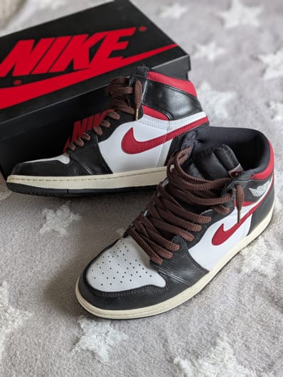 Nike Air Jordan 1 Retro High "Black/White/Sail/Gym Red"