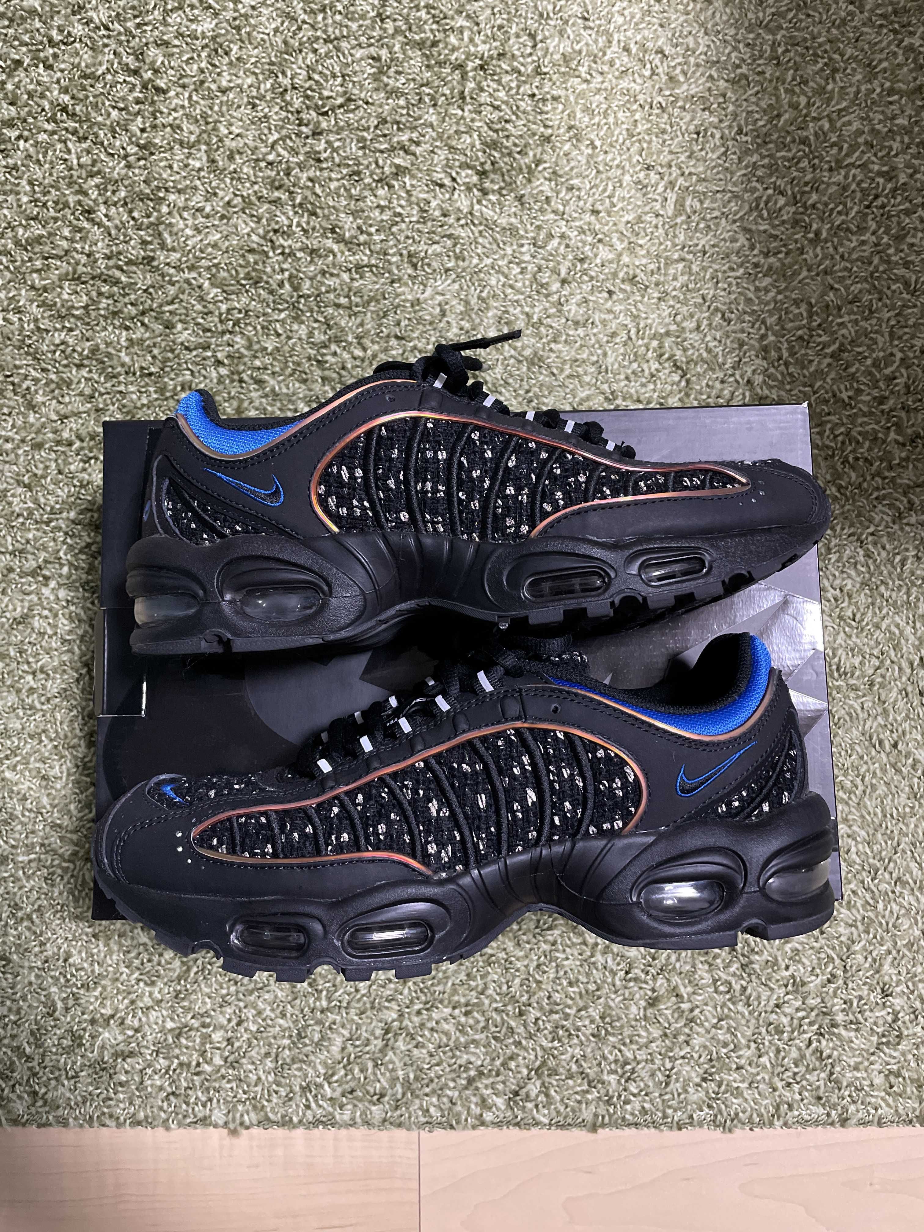 Supreme × Nike Air Max Tailwind 4 "Black"