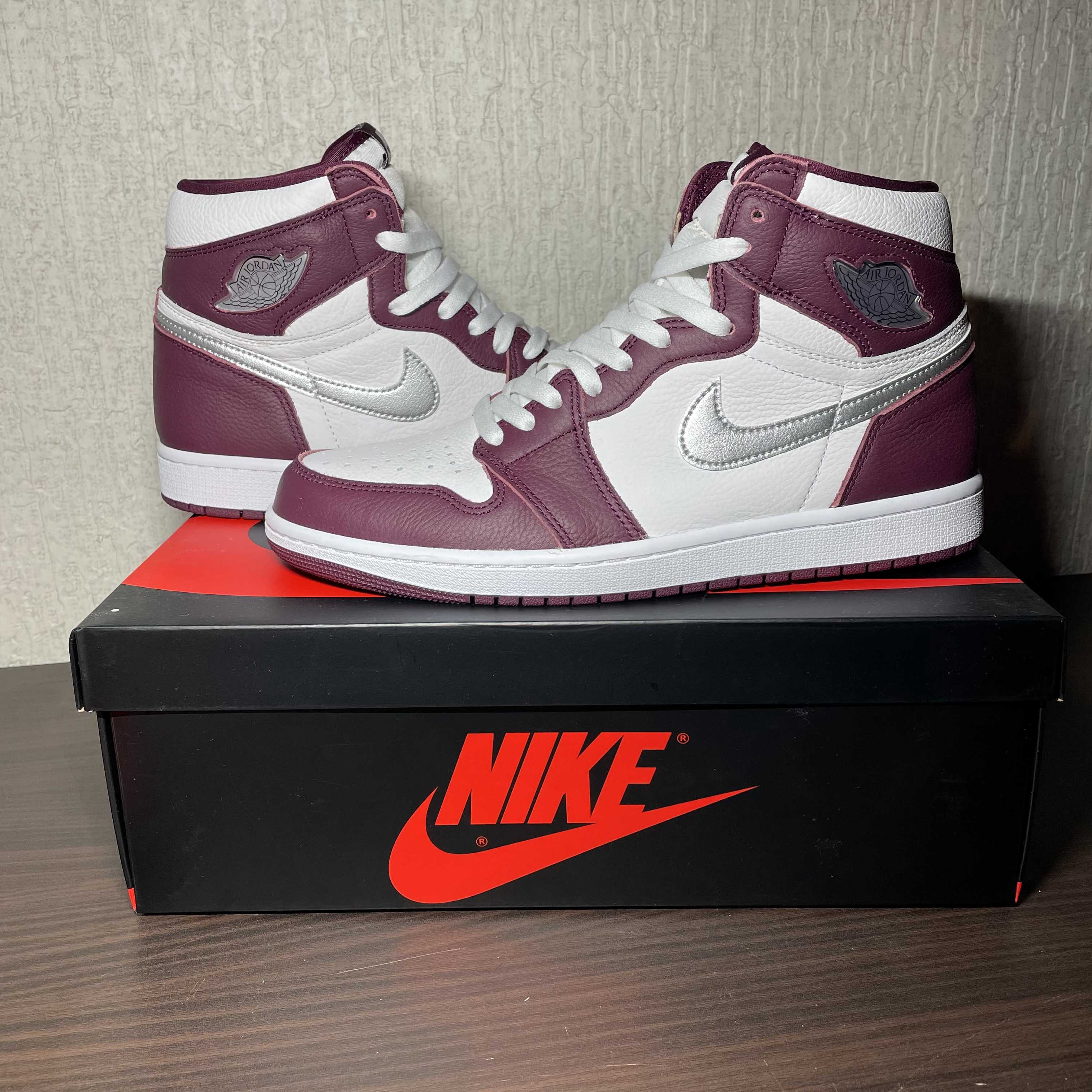 Nike Air Jordan 1 High OG "Bordeaux"