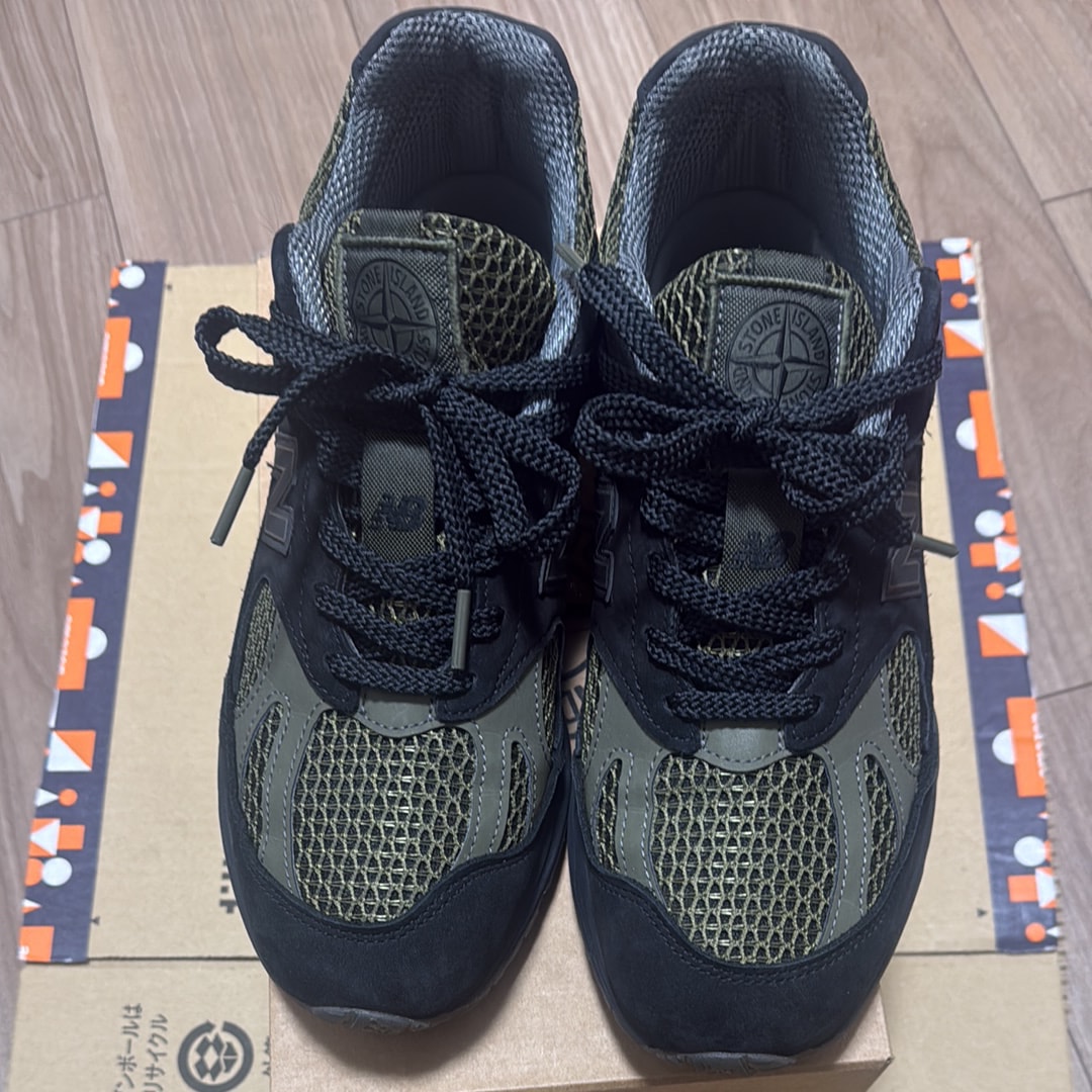 ストーンアイランド × ニューバランス 991V2 "ブラック"