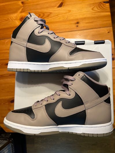 Nike Women's Dunk High "Moon Fossil"