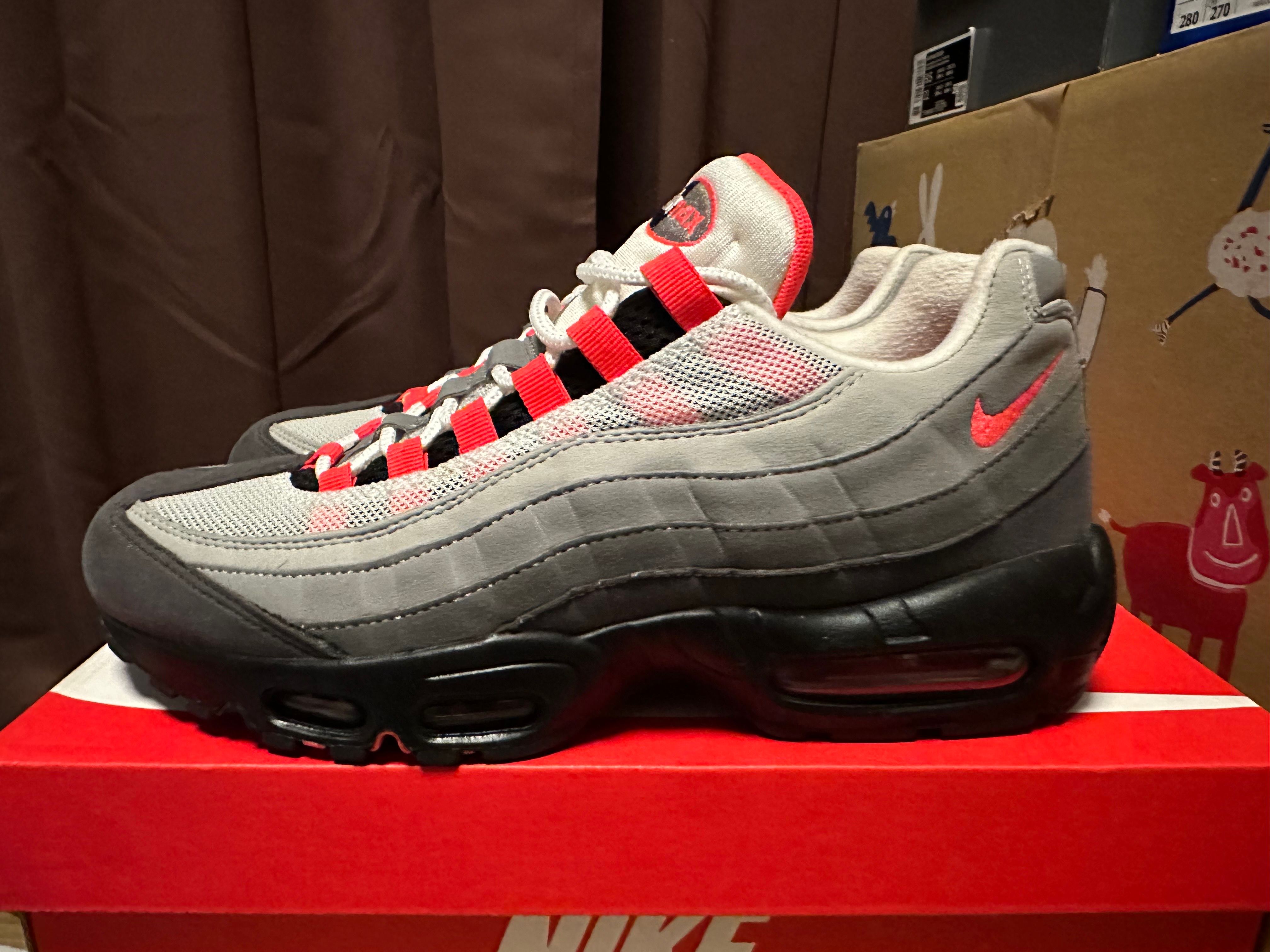 Nike Air Max 95 OG "White/Solar Red"