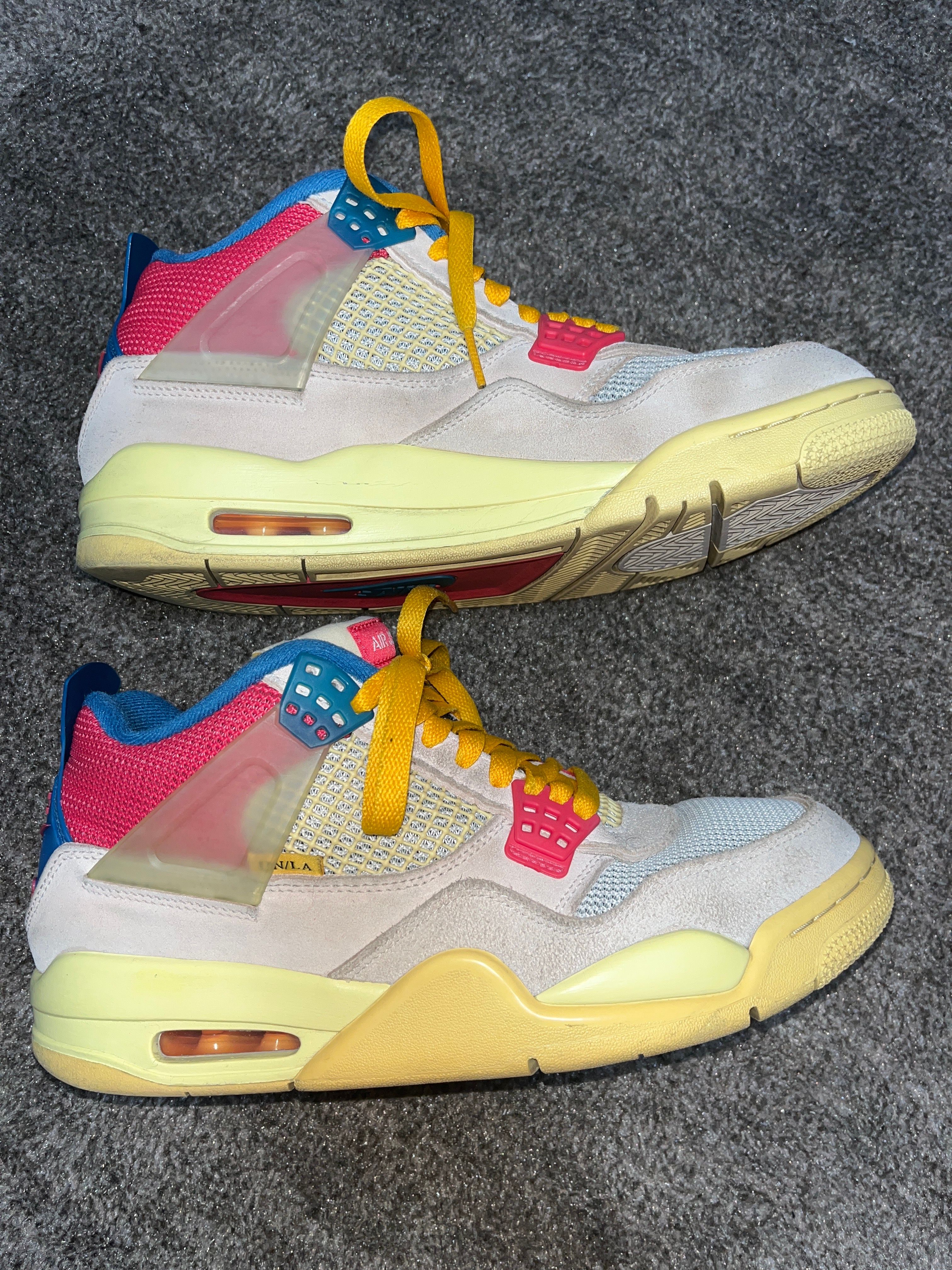 UNION × Nike Air Jordan 4 SP "Guava Ice/Light Fusion Red"