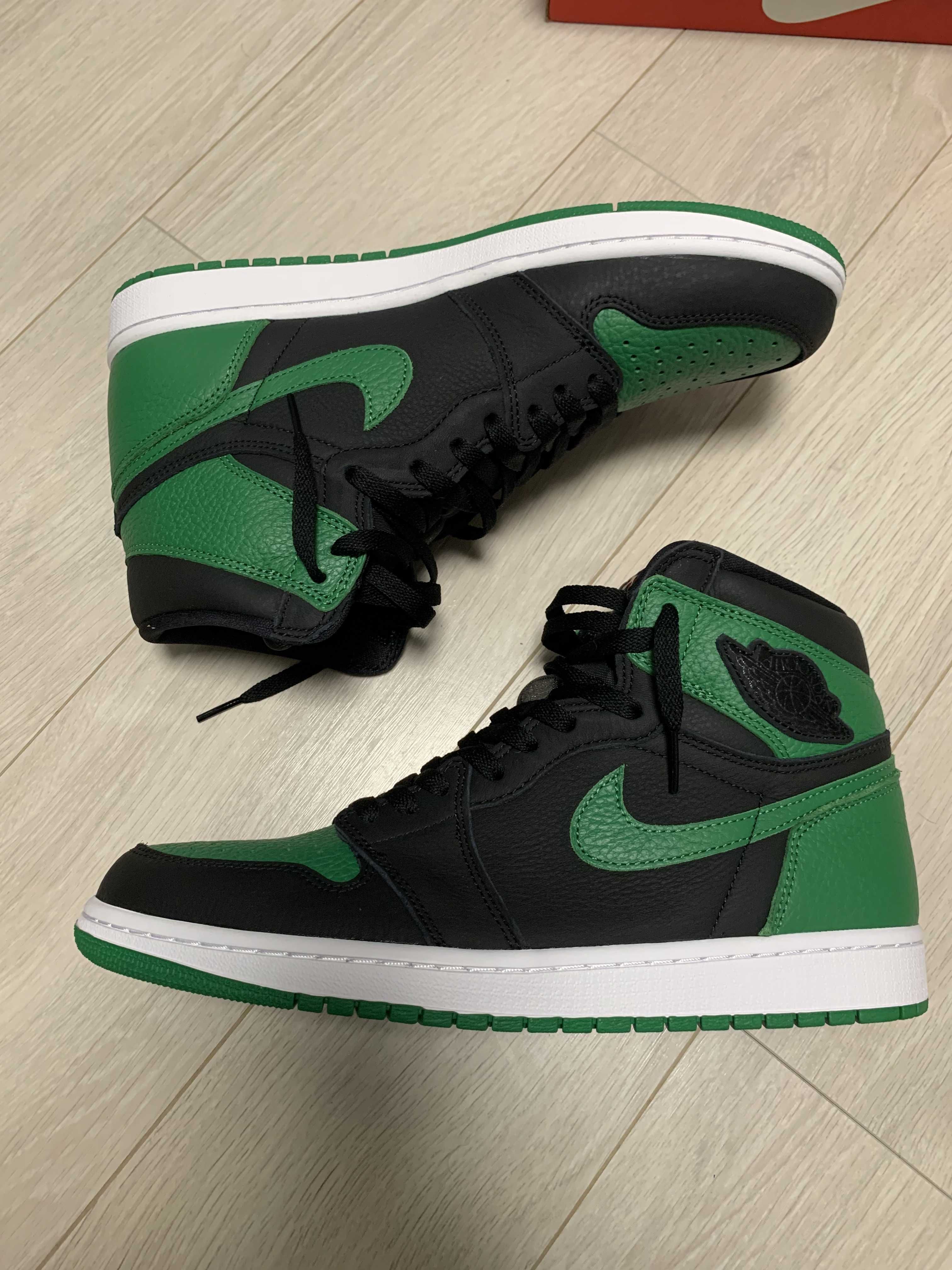 Nike Air Jordan 1 Retro High OG "Black/Pine Green" (2020)      