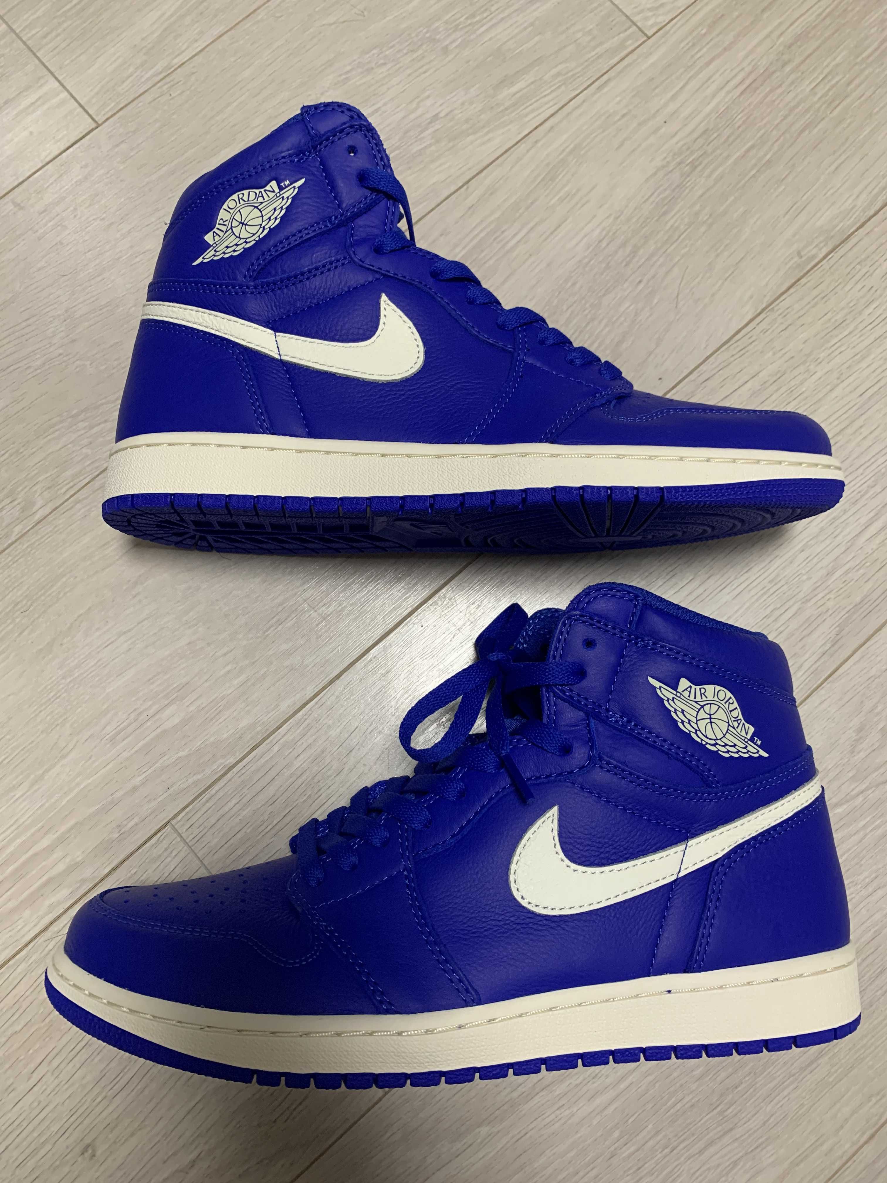 NIKE AIR JORDAN 1 RETRO HIGH "HYPER ROYAL"