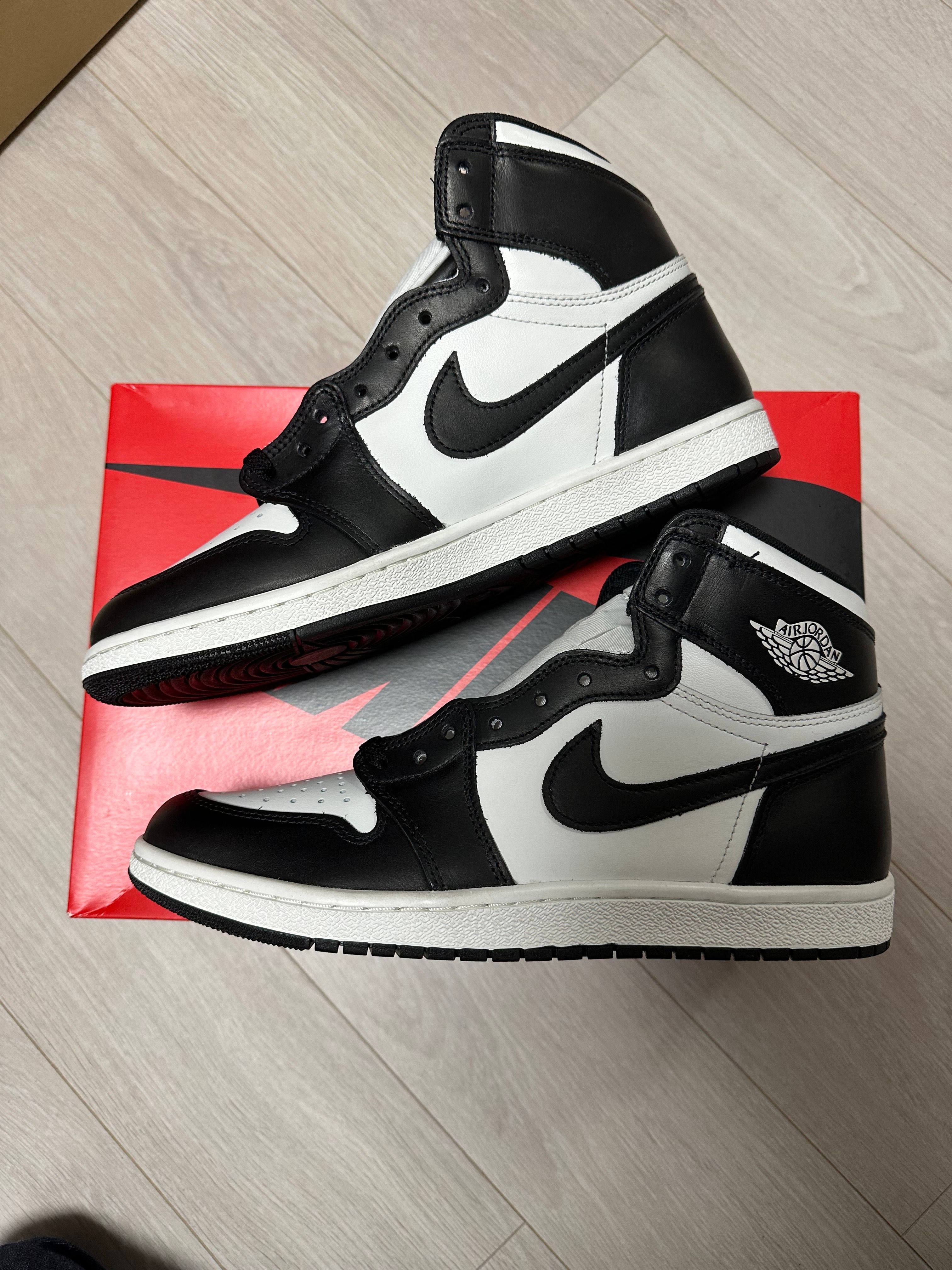 Nike Air Jordan 1 High '85 "Black/White"