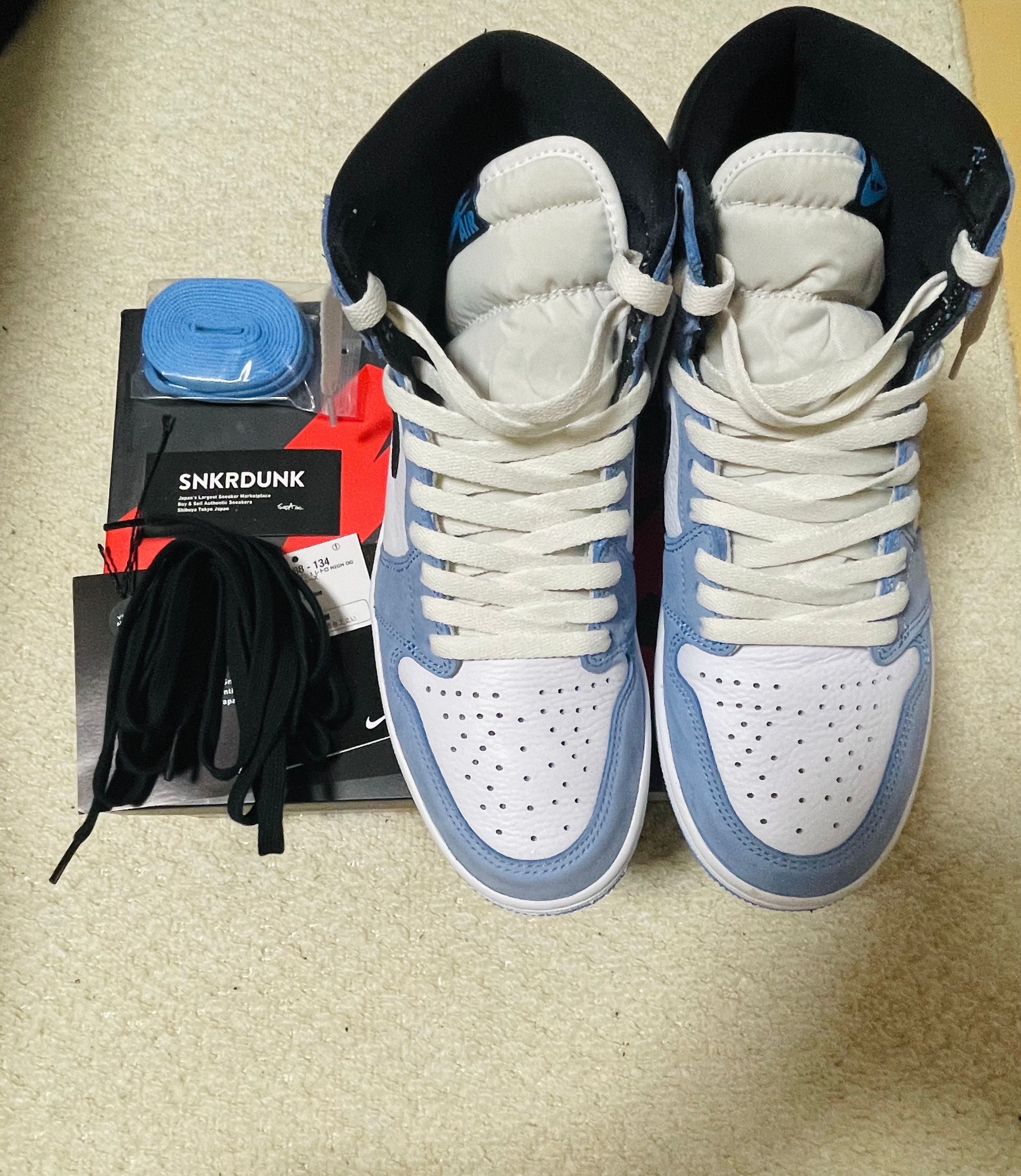 Nike Air Jordan 1 High OG "University Blue"