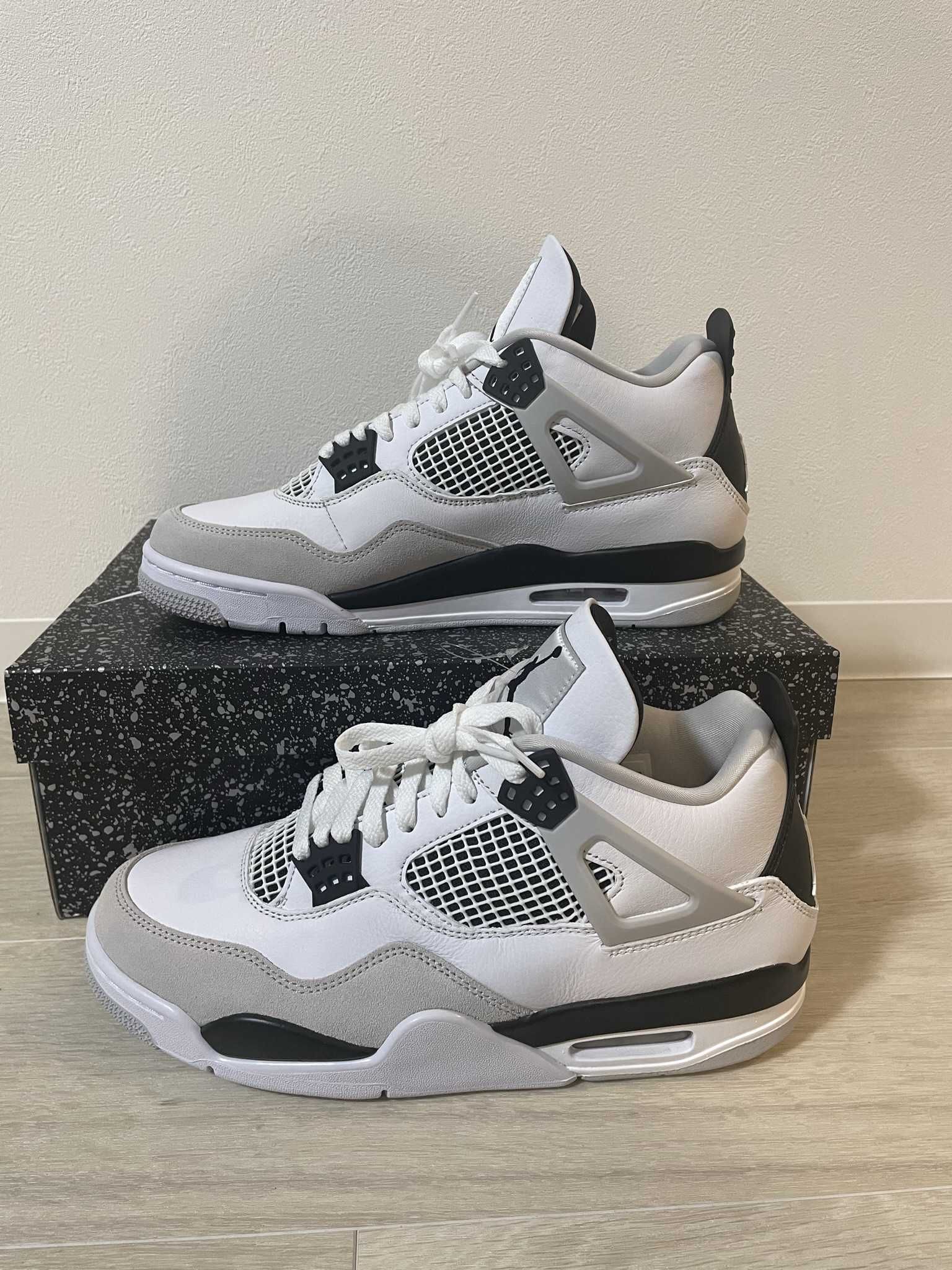 Nike Air Jordan 4 "Military Black"