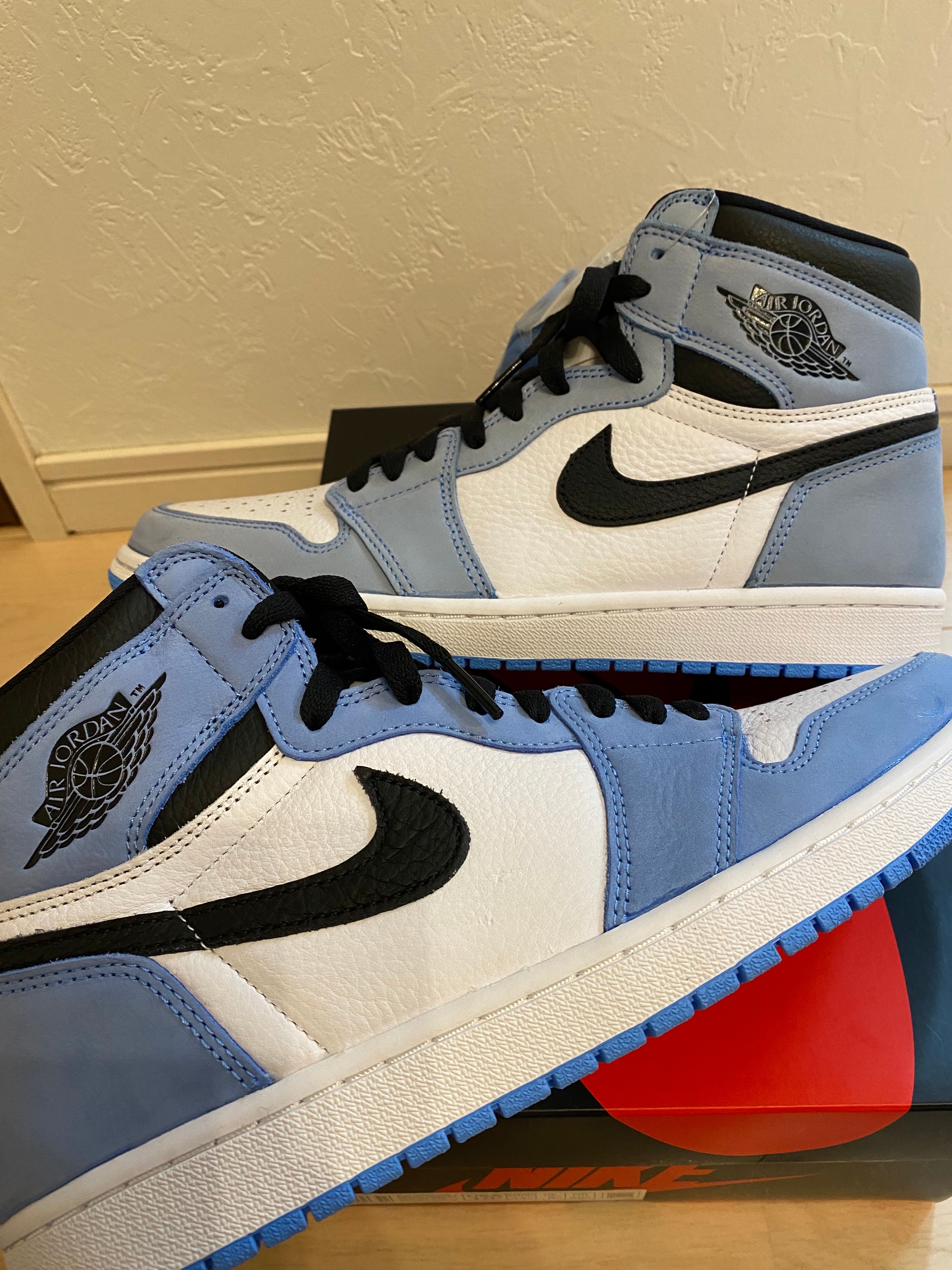 Nike Air Jordan 1 High OG "University Blue"