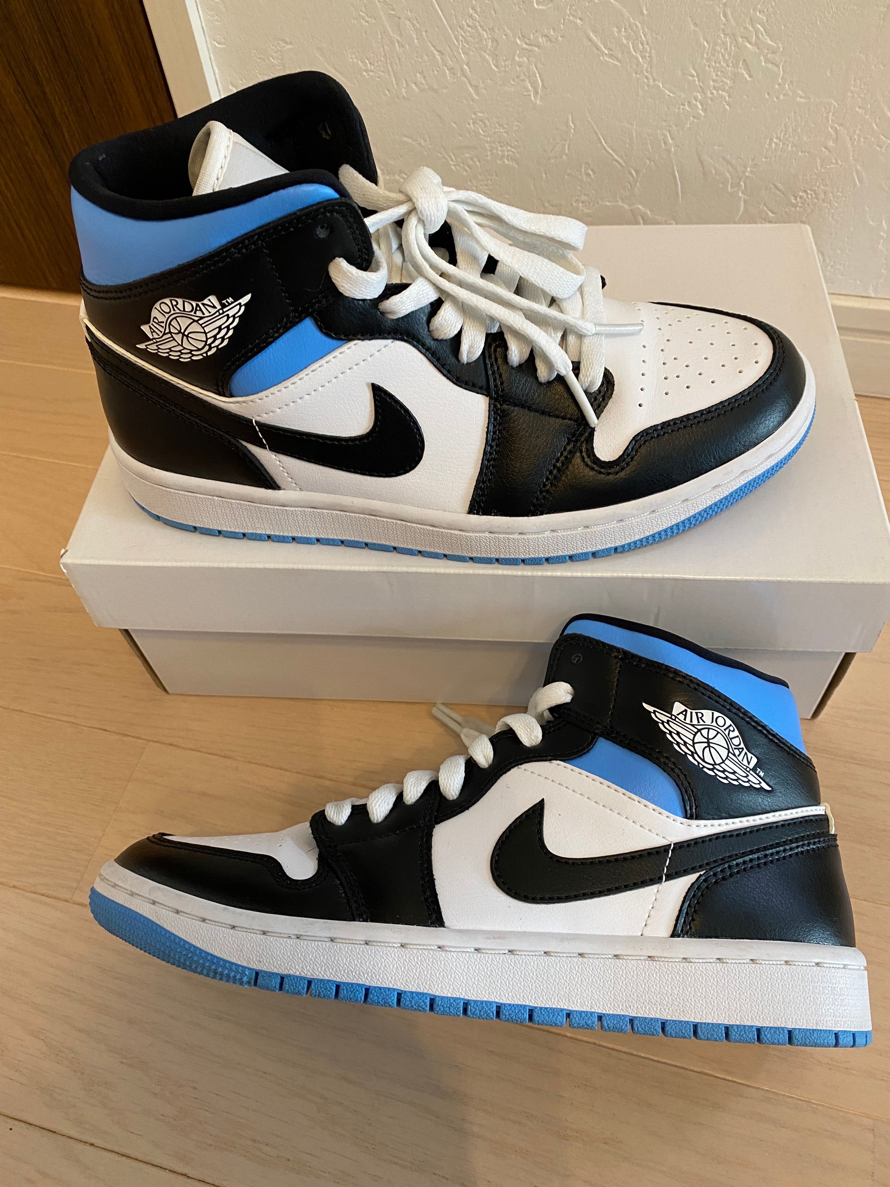 Nike Women's Air Jordan 1 Mid "Black/University Blue"