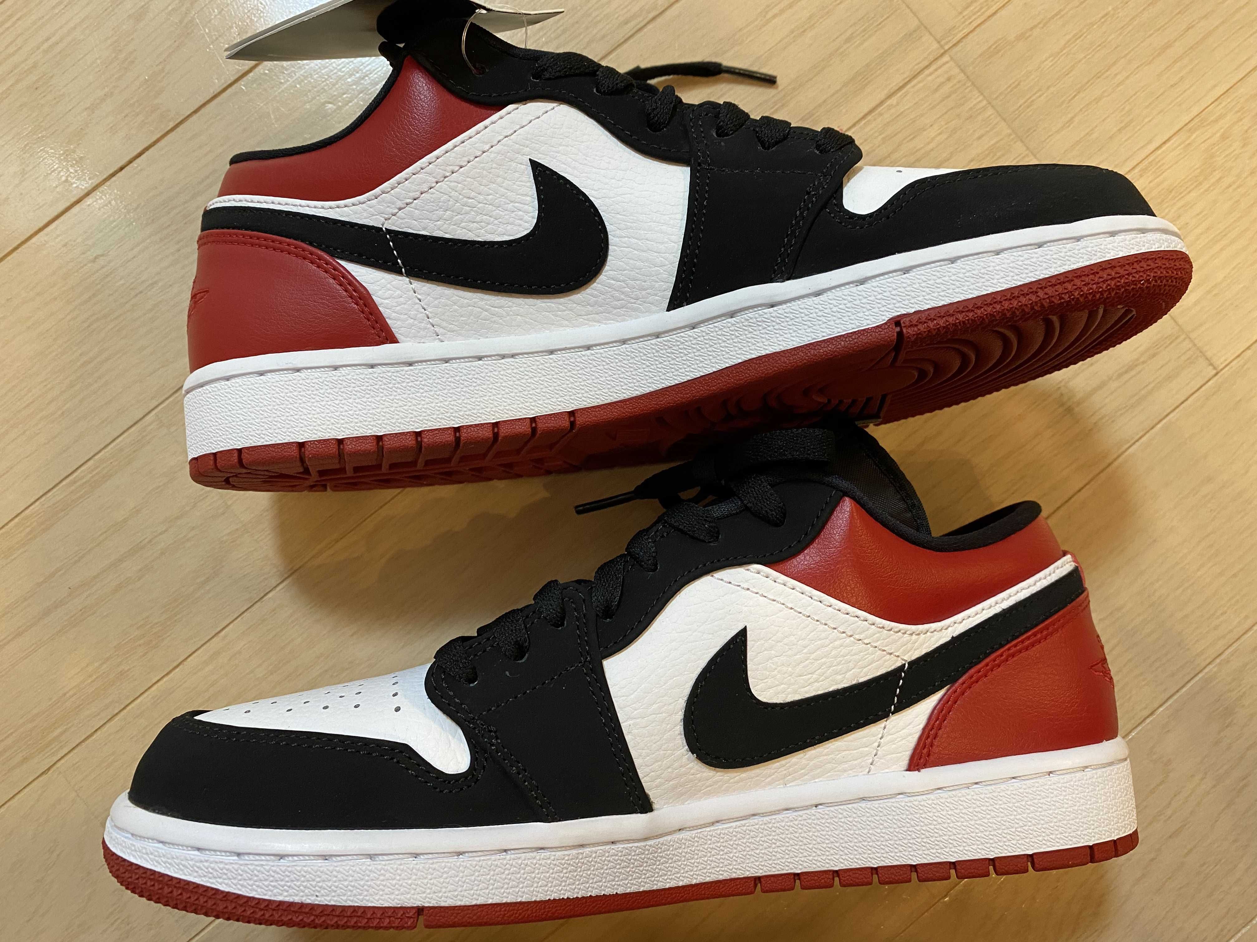 Nike Air Jordan 1 Low "Black Toe"