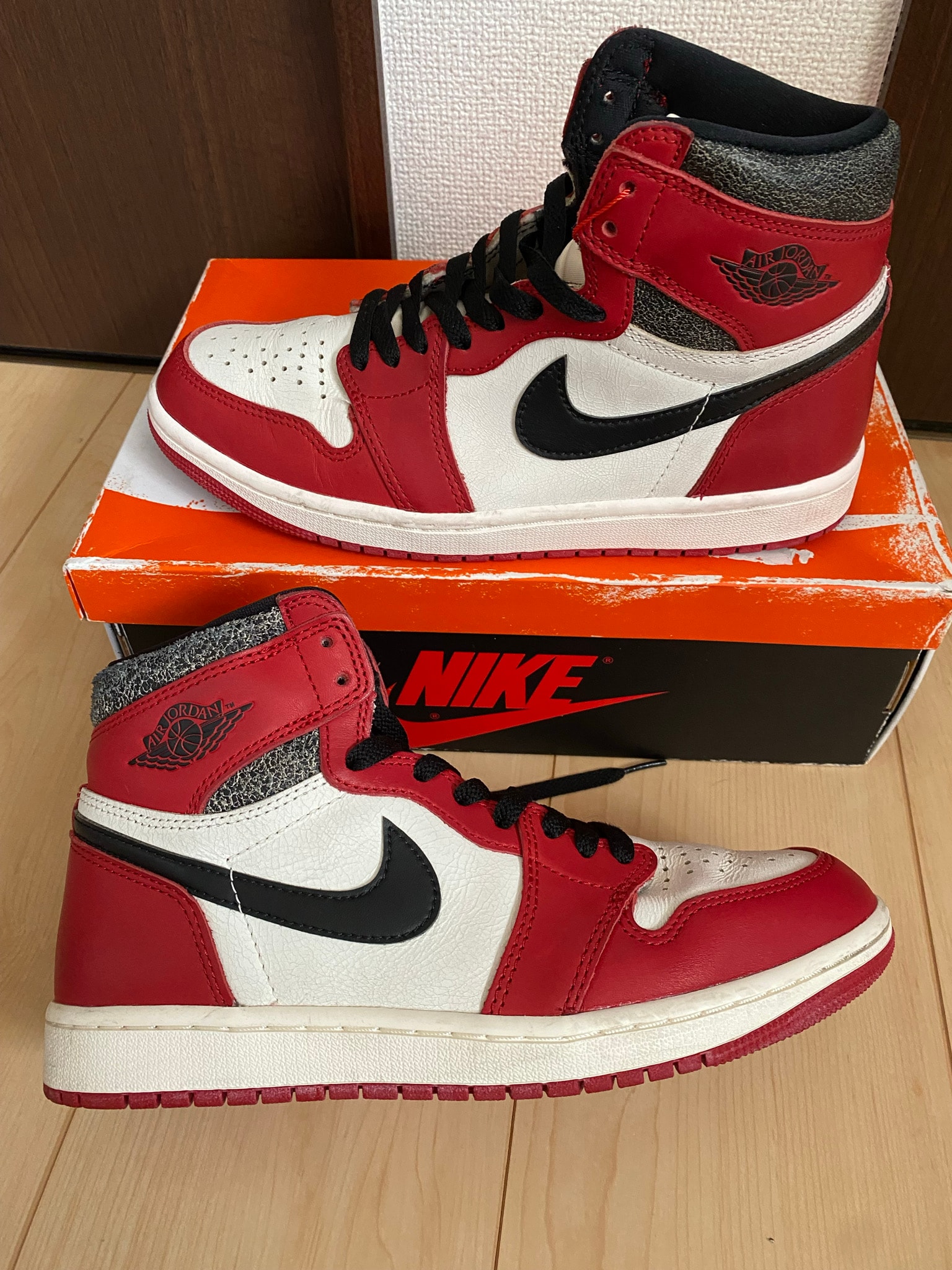 Nike Air Jordan 1 High OG "Lost & Found/Chicago"