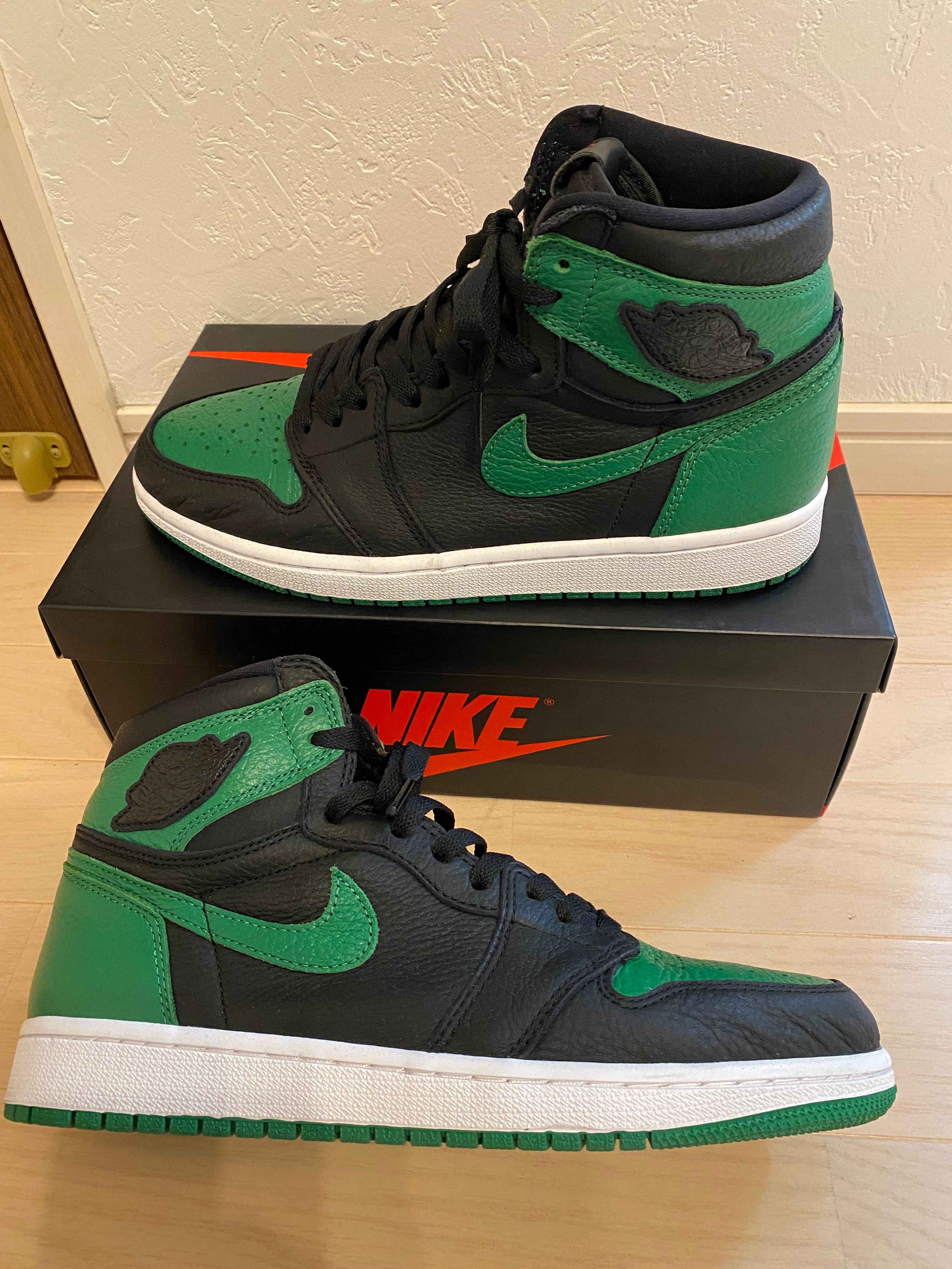 Nike Air Jordan 1 Retro High OG "Black/Pine Green" (2020)