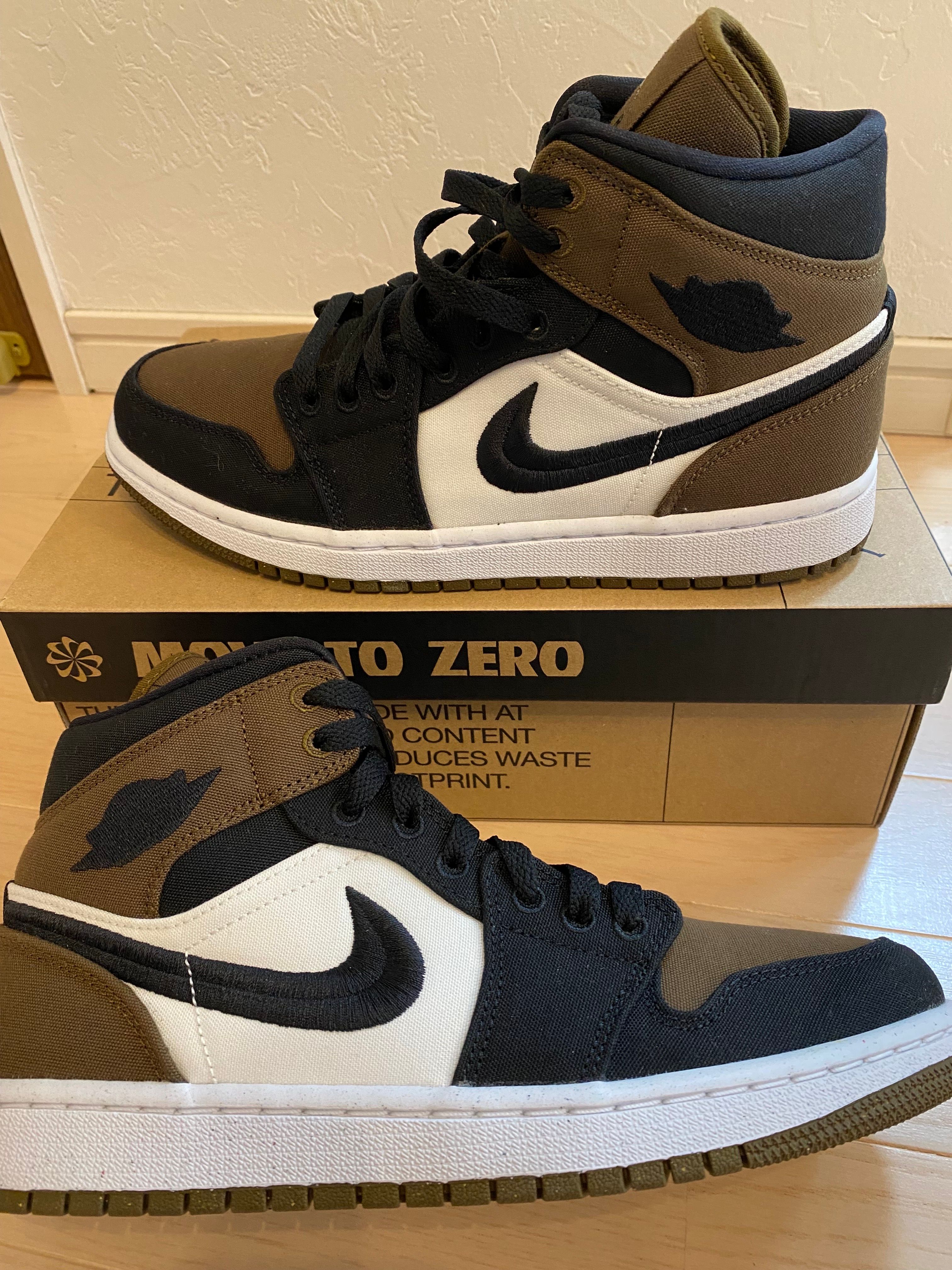 Nike Women's Air Jordan 1 Mid SE "Olive Toe"