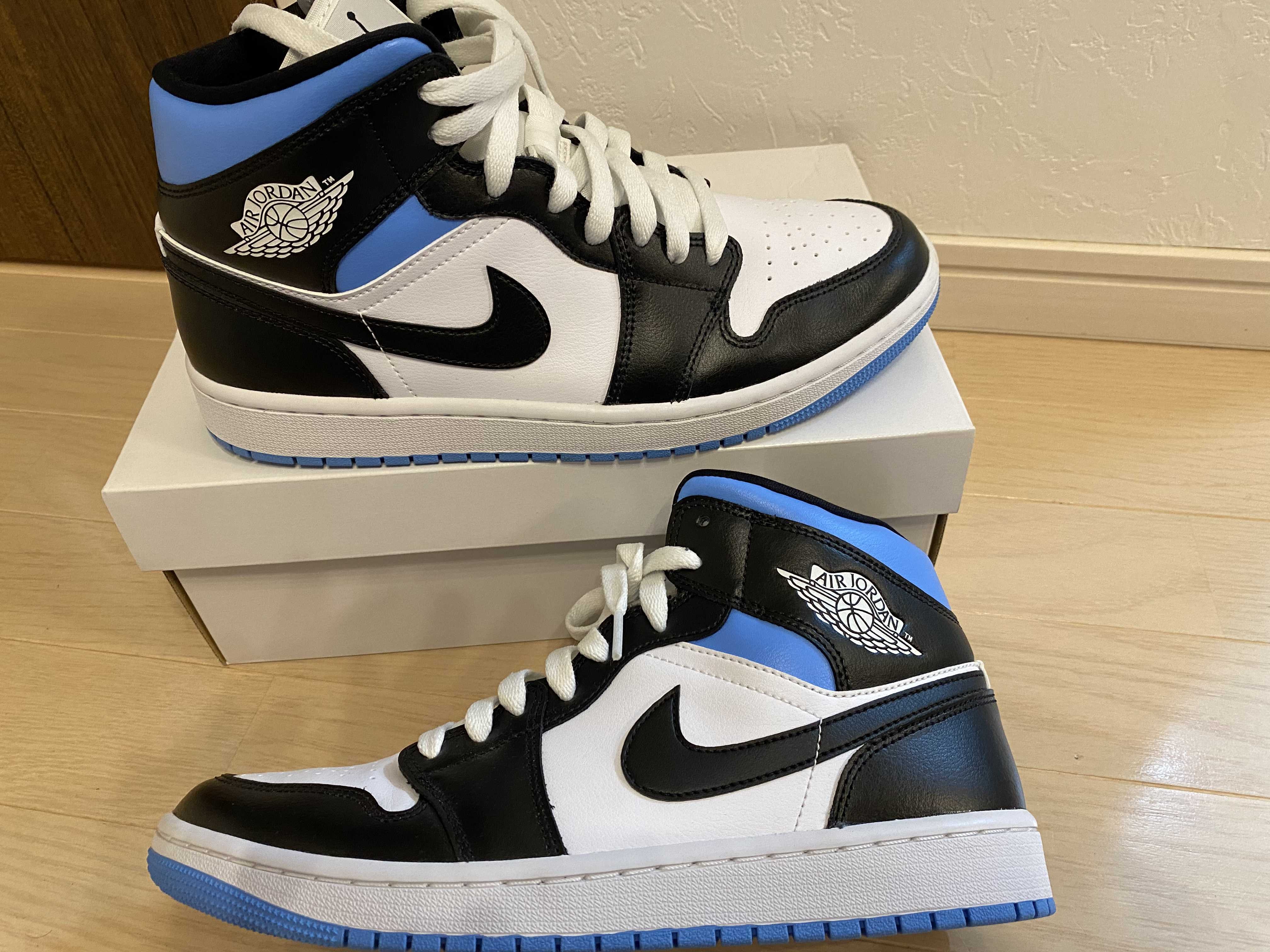 Nike Women's Air Jordan 1 Mid "Black/University Blue"