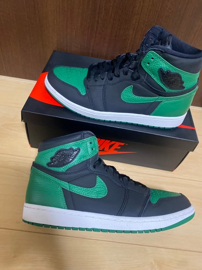 Nike Air Jordan 1 Retro High OG "Black/Pine Green" (2020)