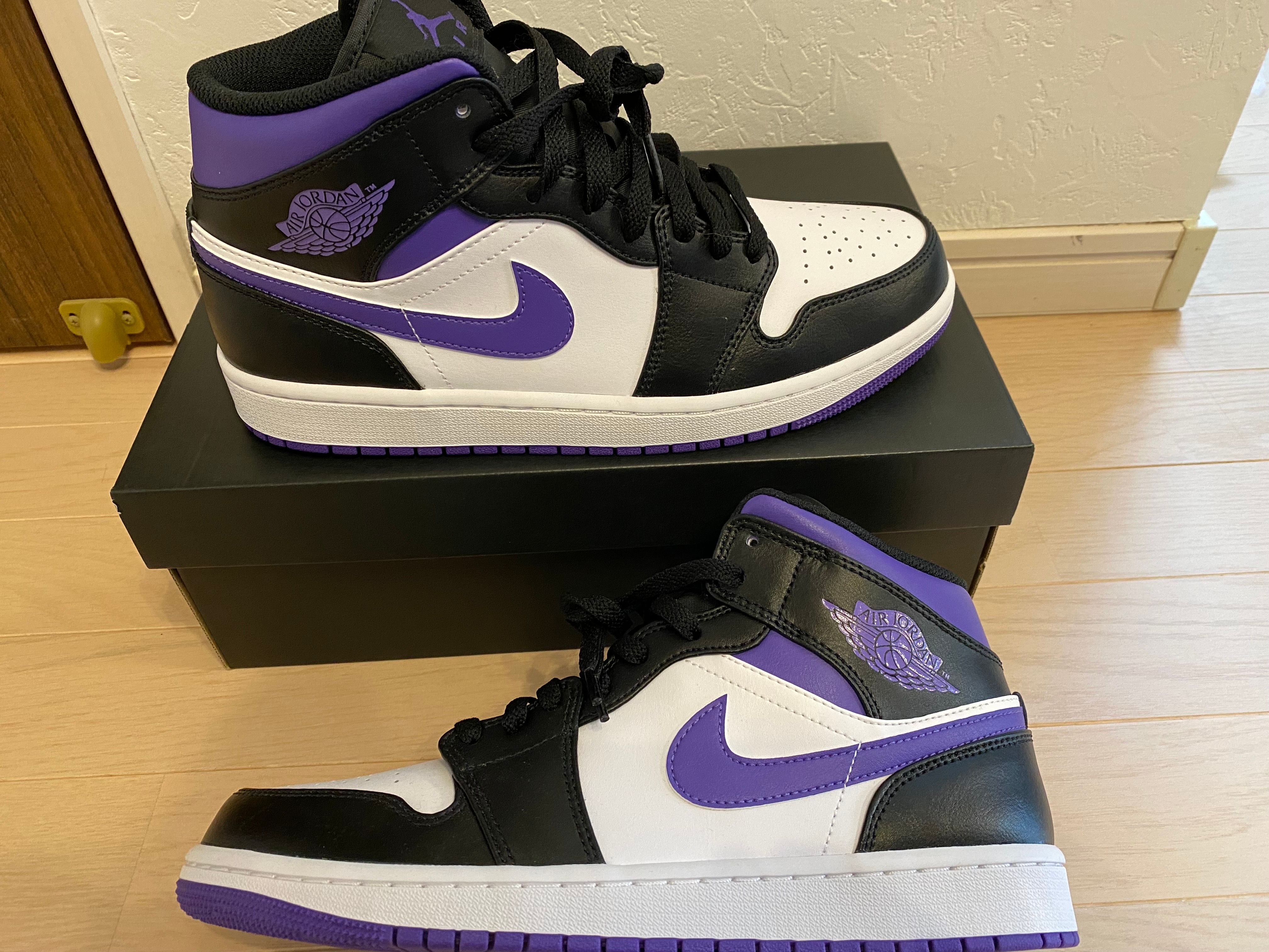 Nike Air Jordan 1 Mid "Black/Court Purple"