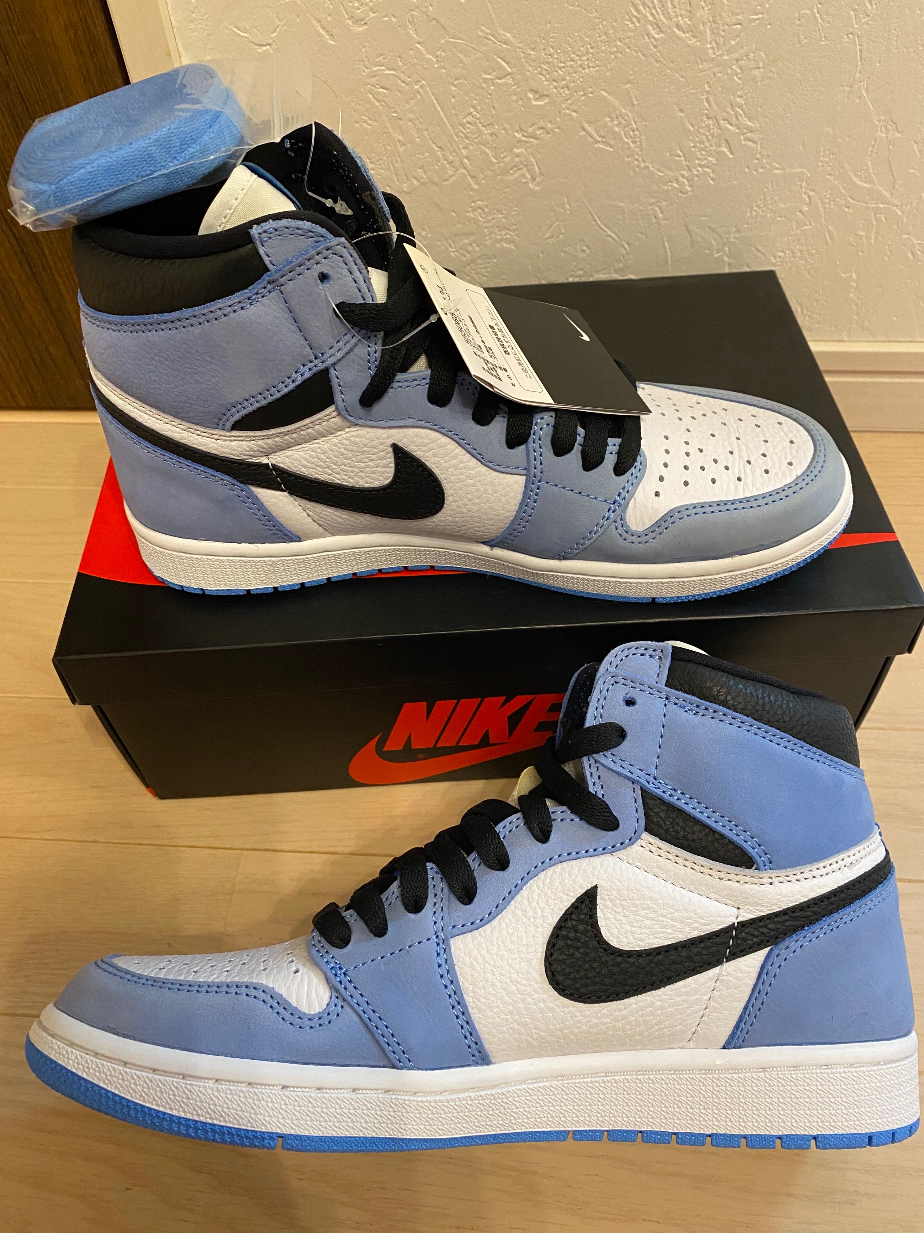 Nike Air Jordan 1 High OG "University Blue"