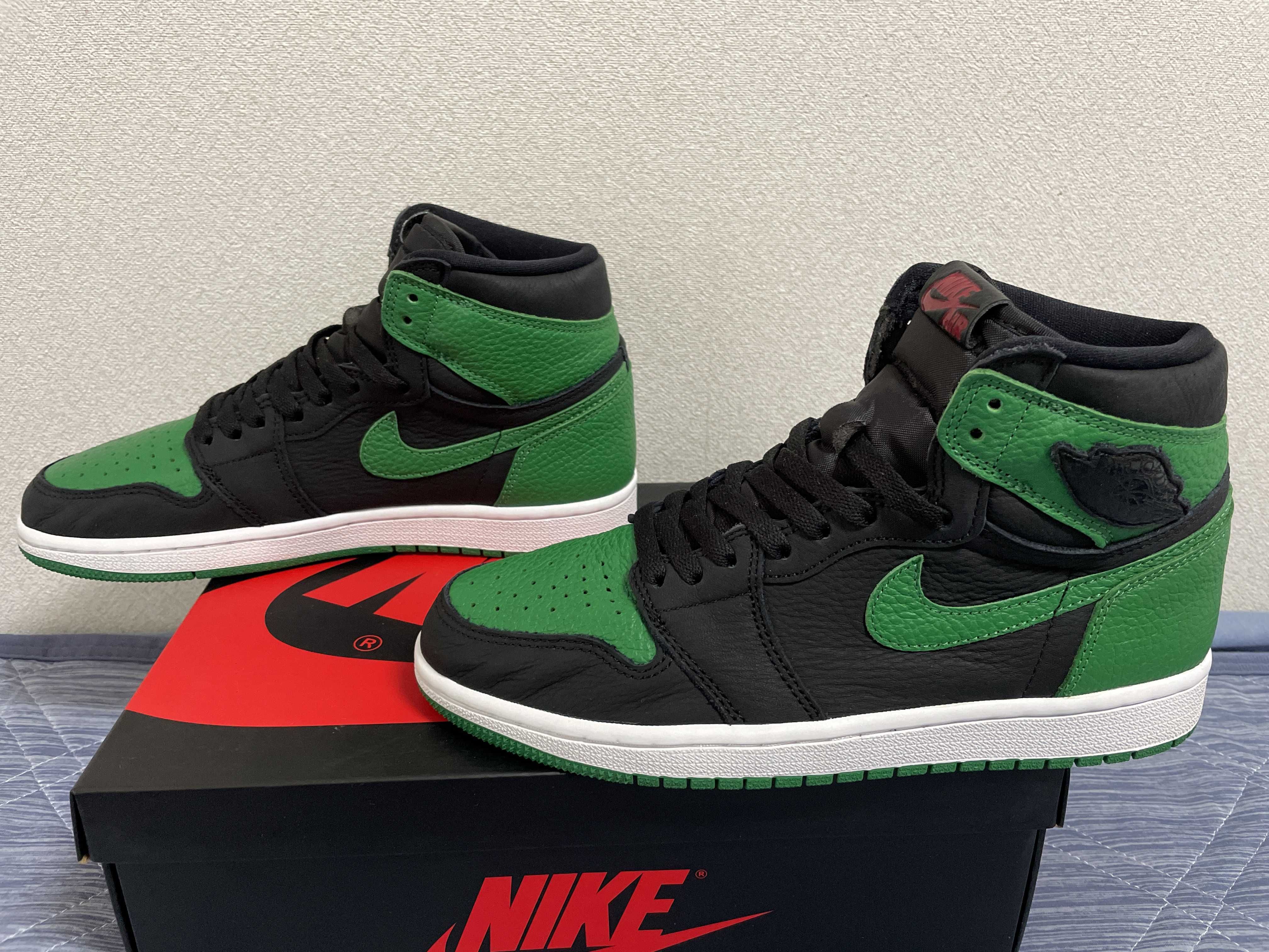 Nike Air Jordan 1 Retro High OG "Black/Pine Green" (2020)