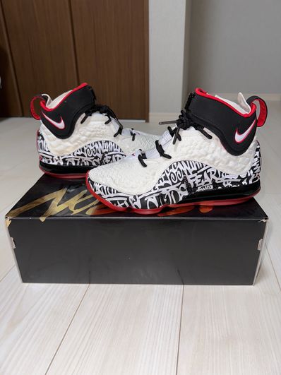 Nike Lebron 17 "Graffiti"