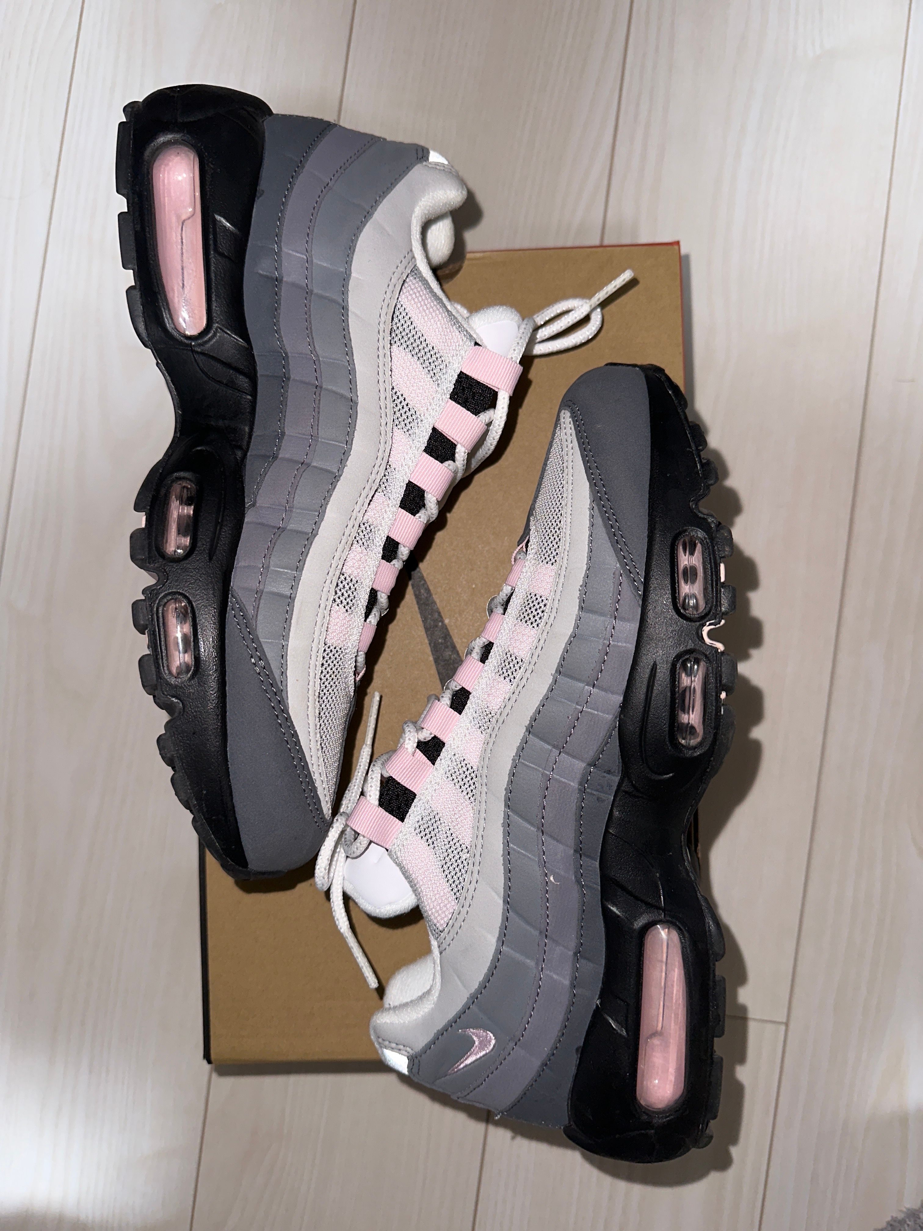 Nike Air Max 95 "Gunsmoke/Pink Foam"